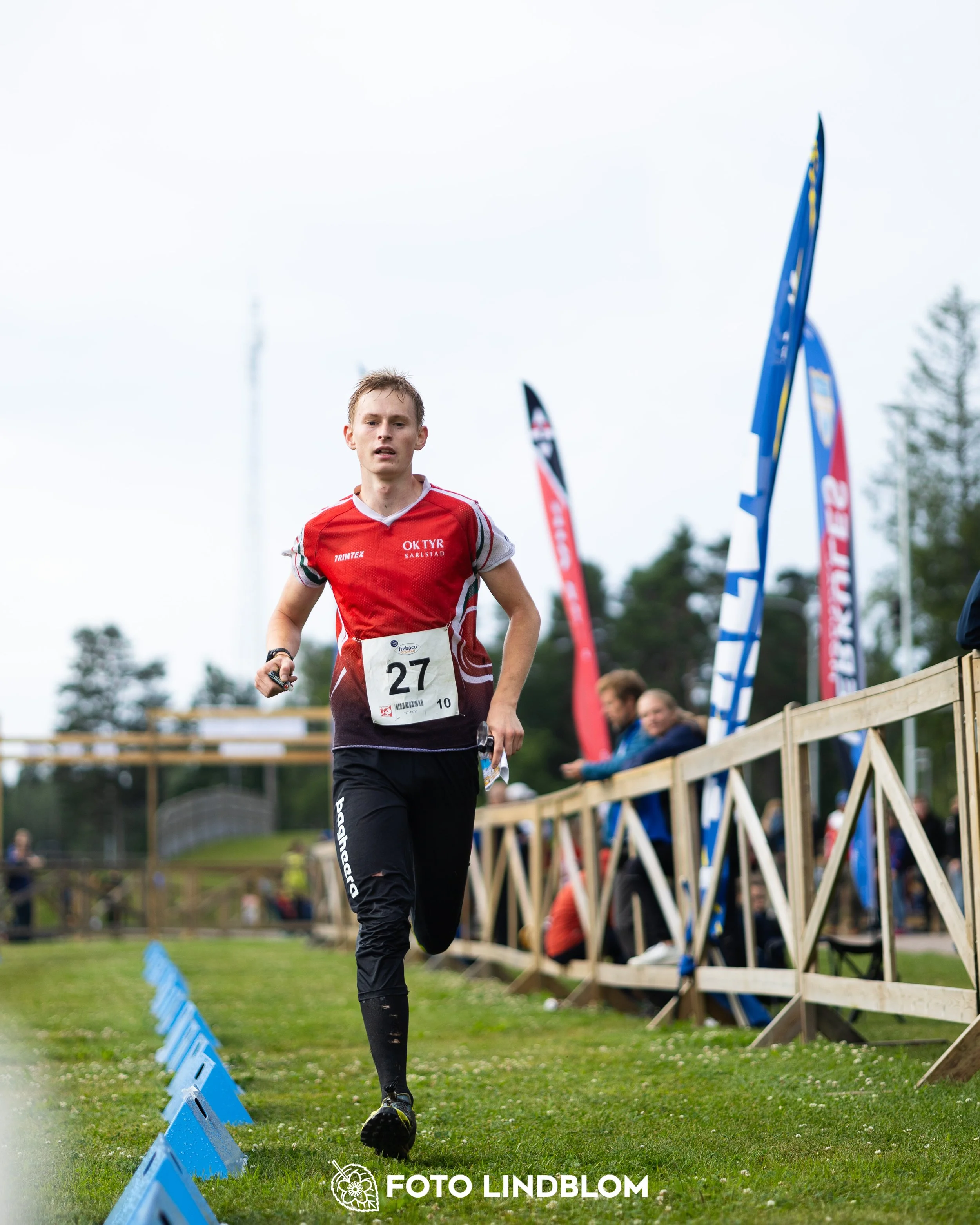 A picture from the youth 10 mila orienteering competition taken by Foto Lindblom