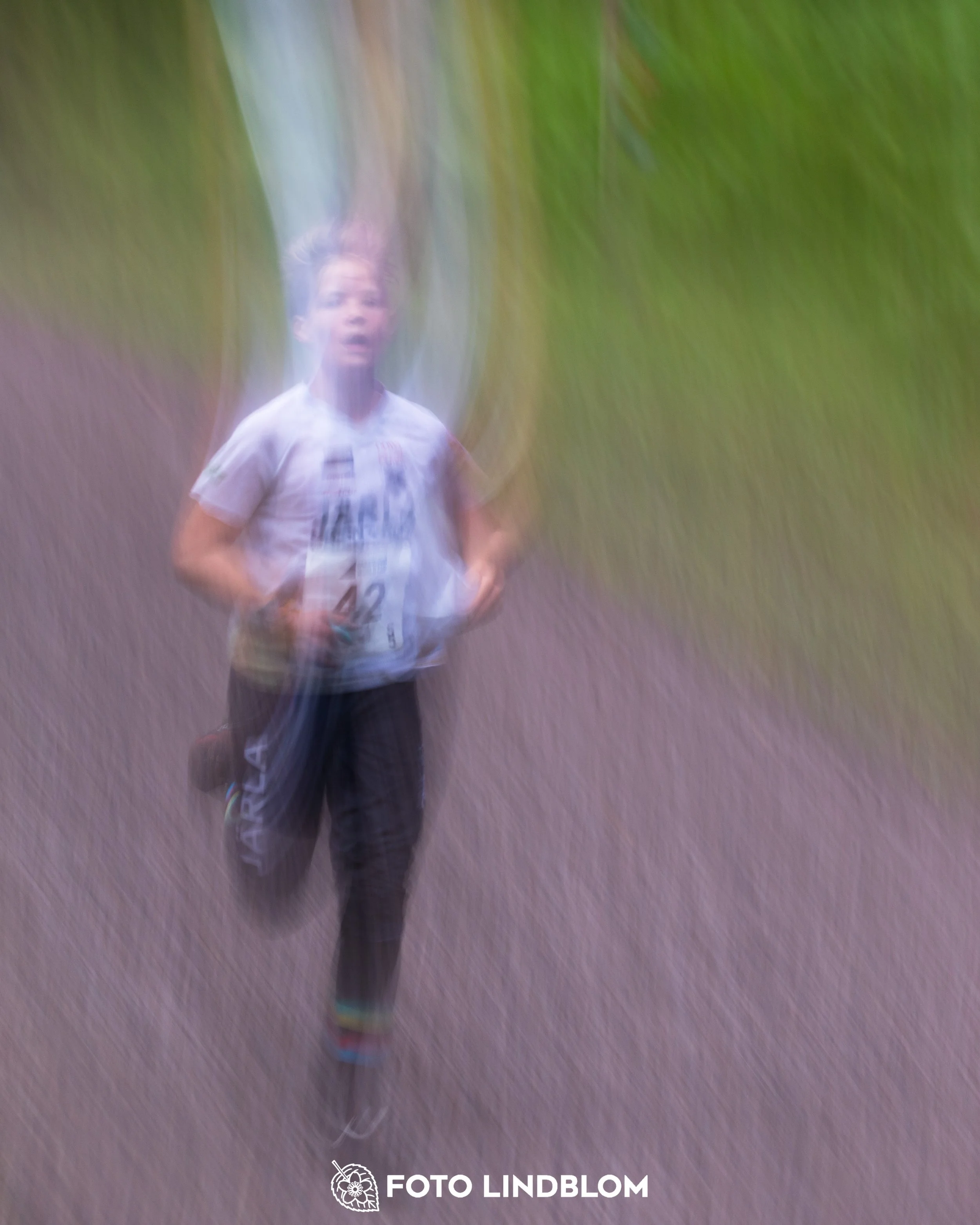 A picture from the youth 10 mila orienteering competition taken by Foto Lindblom