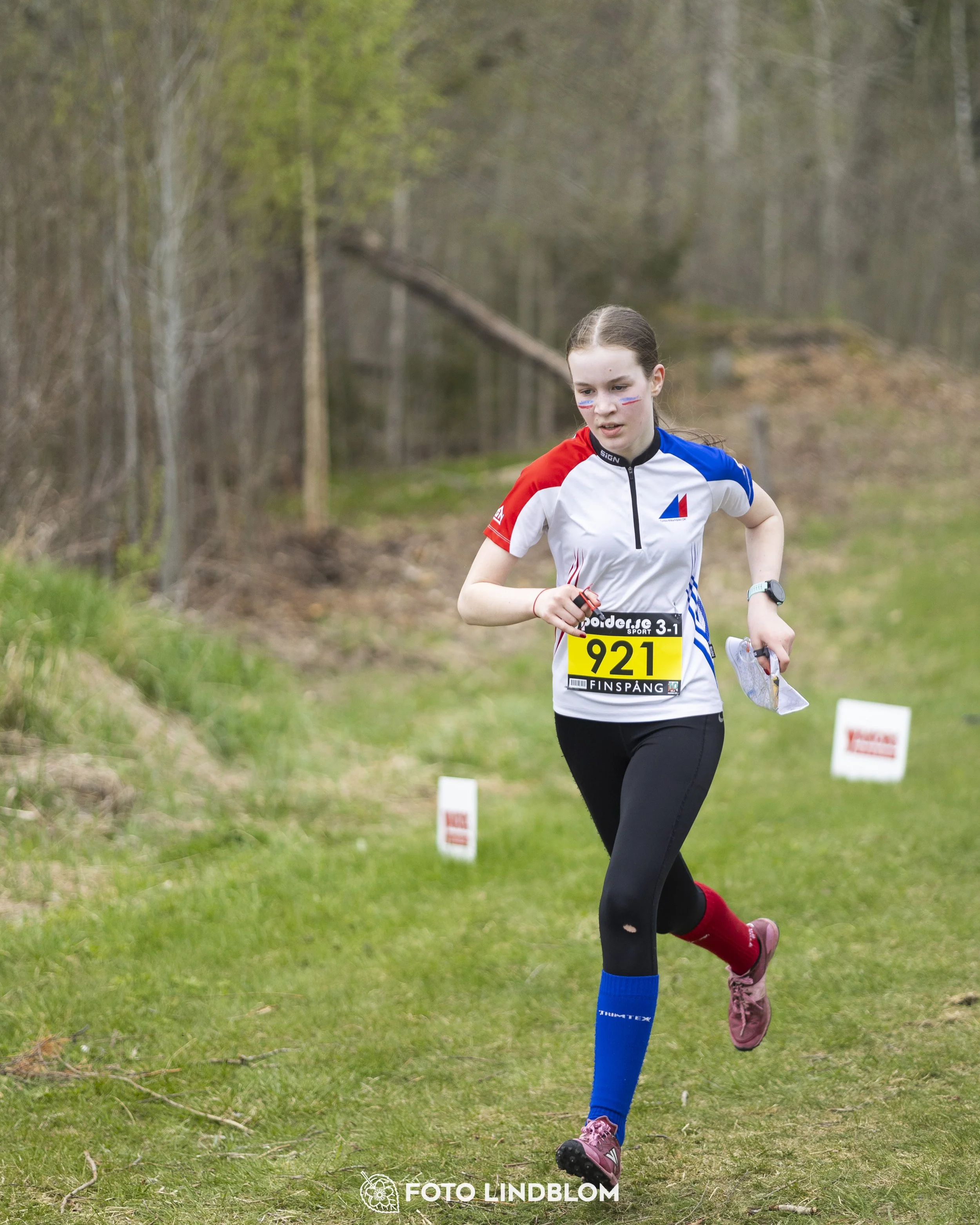 A picture from the youth relay at 10-Mila orienteering competition