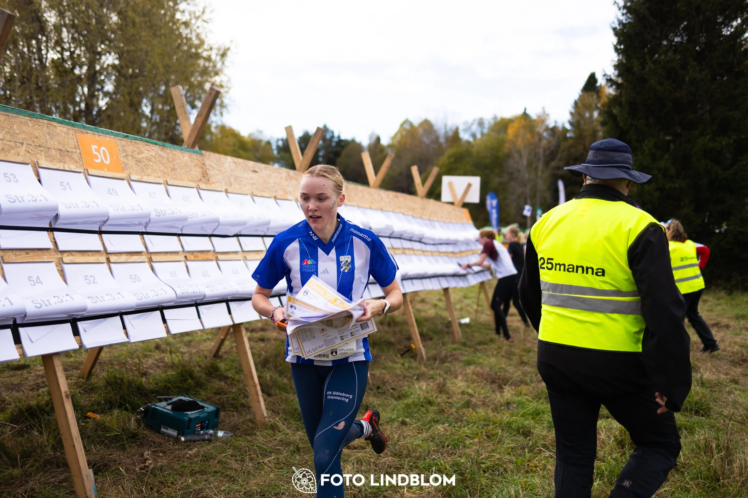 A picture from the 25-Manna orienteering event taken by Foto Lindblom