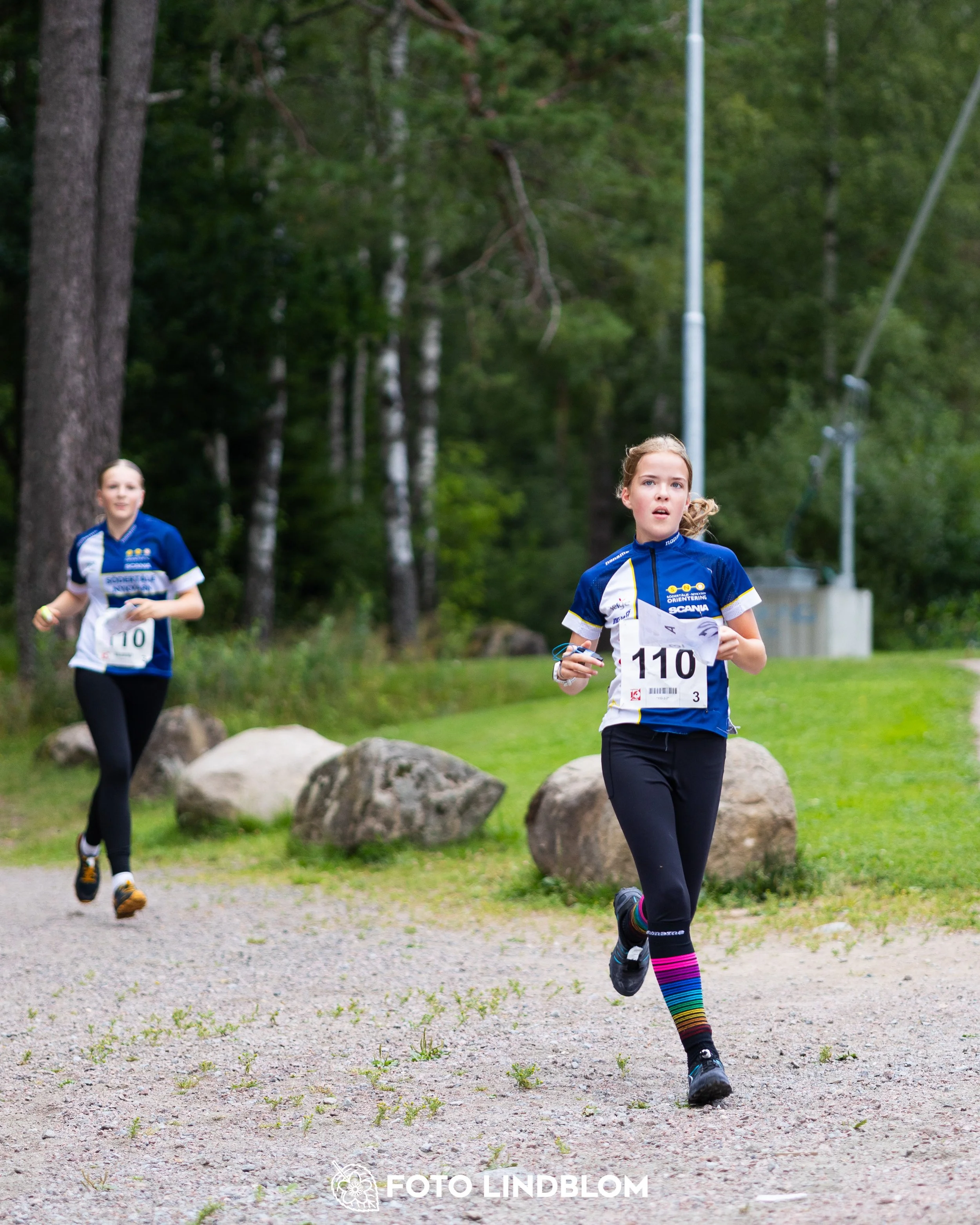 A picture from the youth 10 mila orienteering competition taken by Foto Lindblom