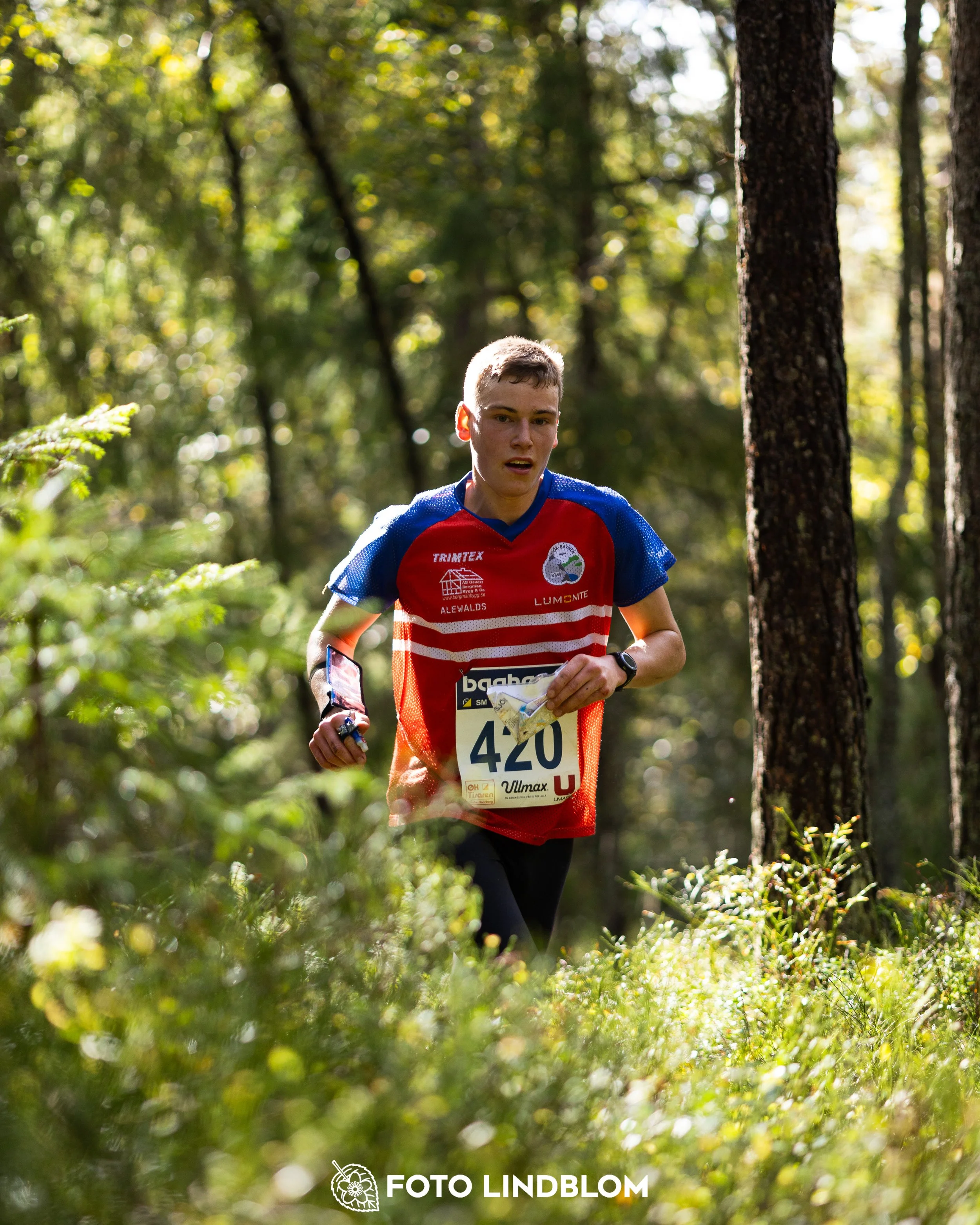 A picture from the Swedish national championship in long distance orienteering and Swedish league race taken by Foto Lindblom