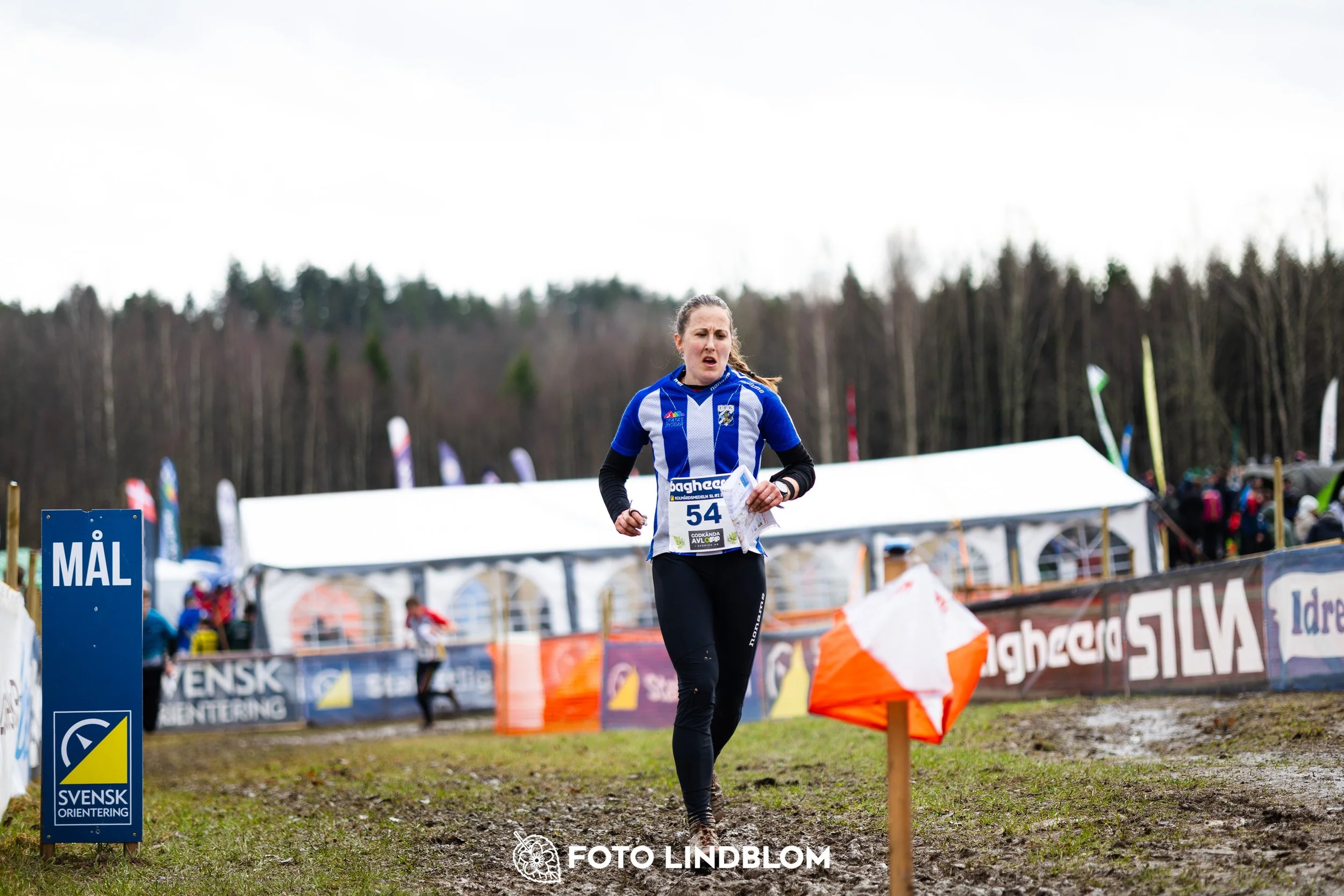 A scene from the Swedish League middle distance event in Kolmården spring 2026, captured by Foto Lindblom.