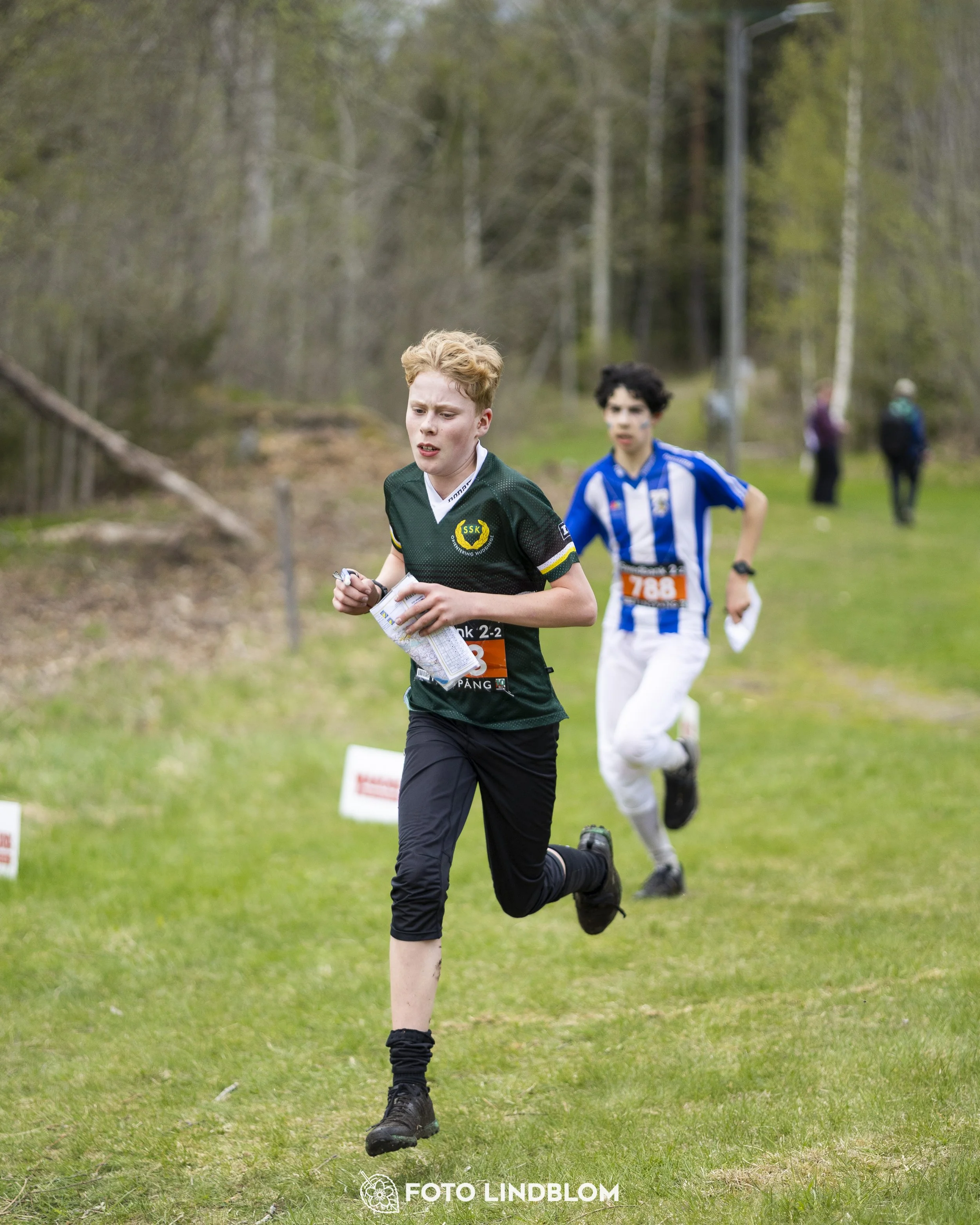 A picture from the youth relay at 10-Mila orienteering competition