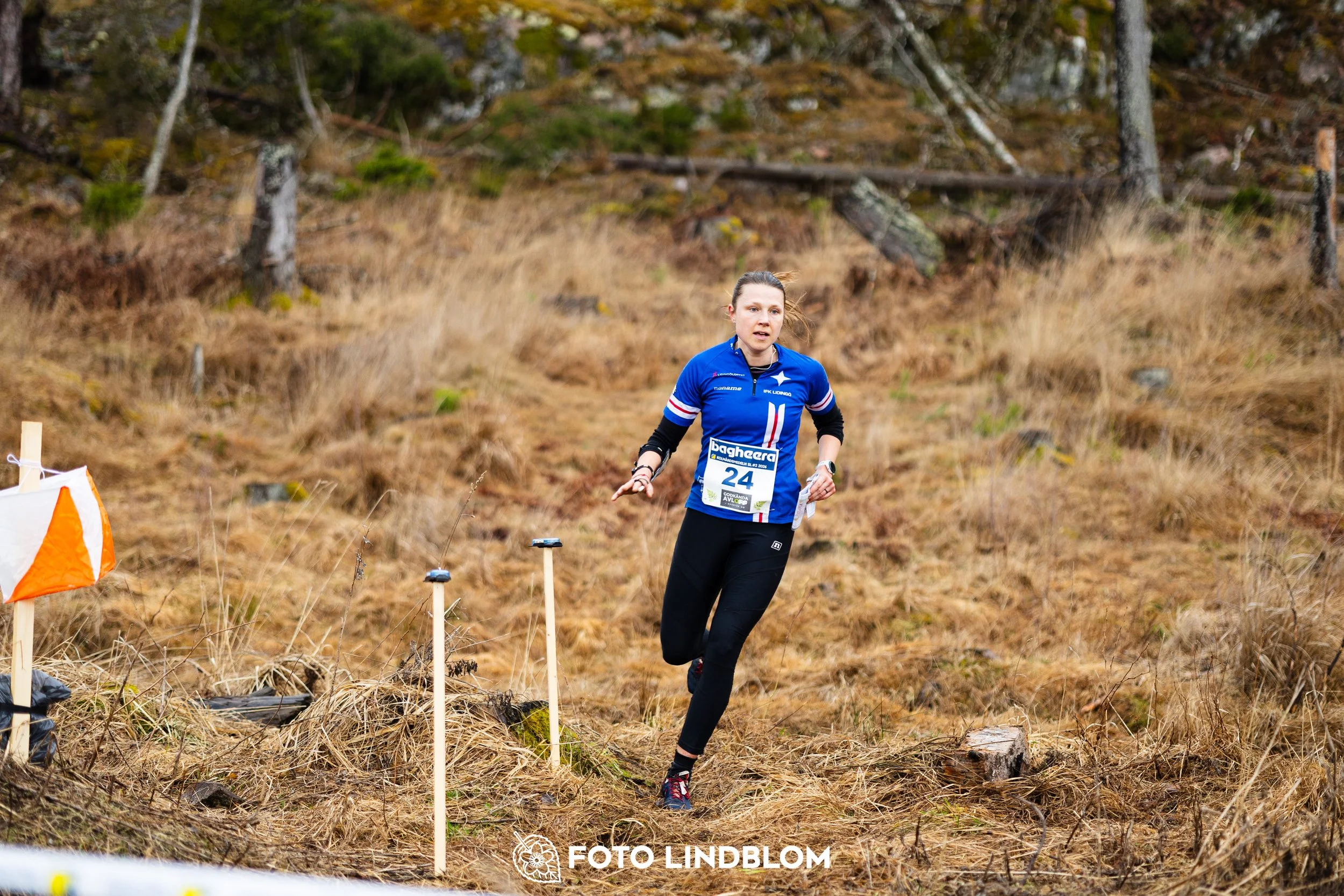 A photo from a middle distance orienteering event in Kolmården during the Swedish League 2026, captured by Foto Lindblom.
