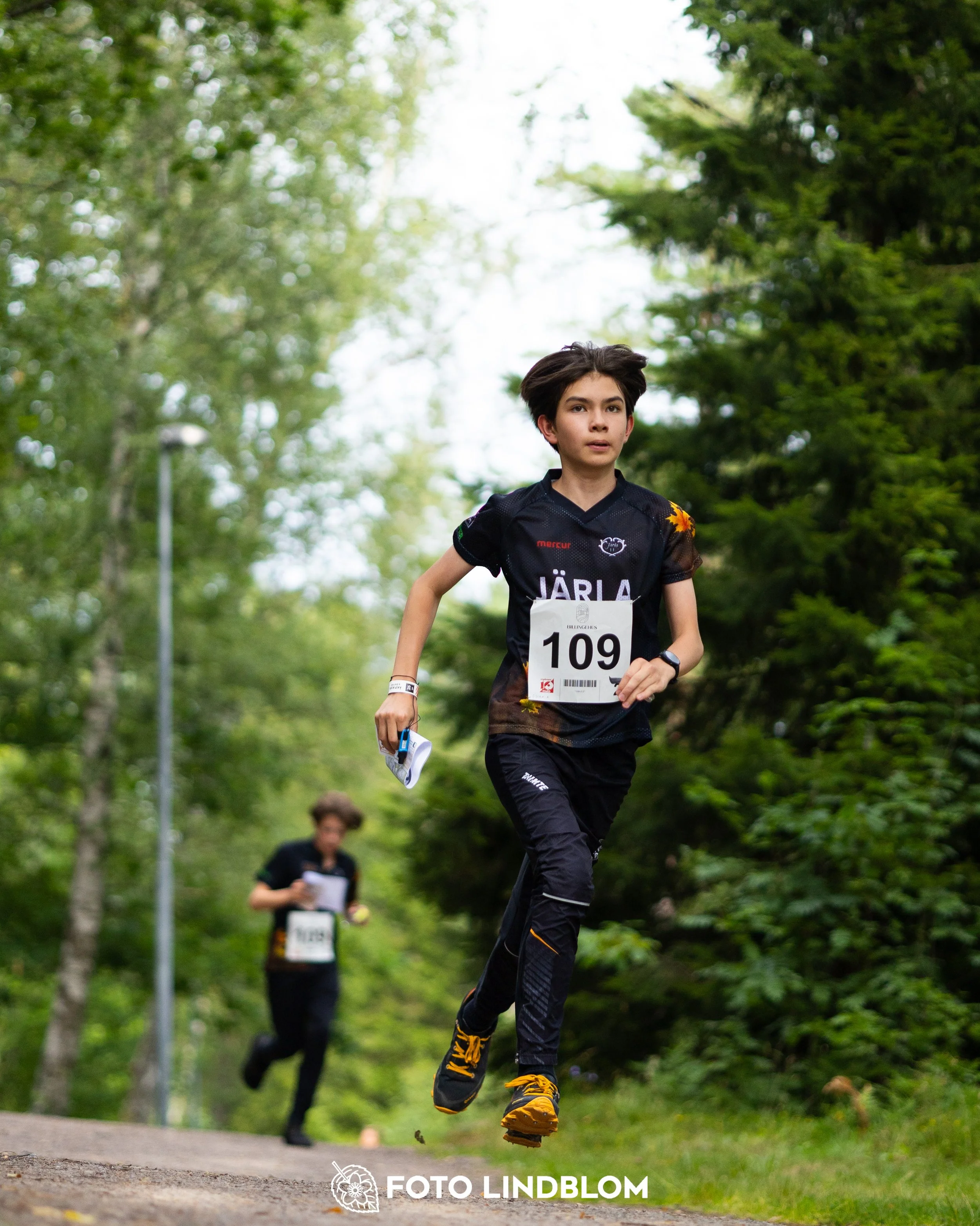 A picture from the youth 10 mila orienteering competition taken by Foto Lindblom