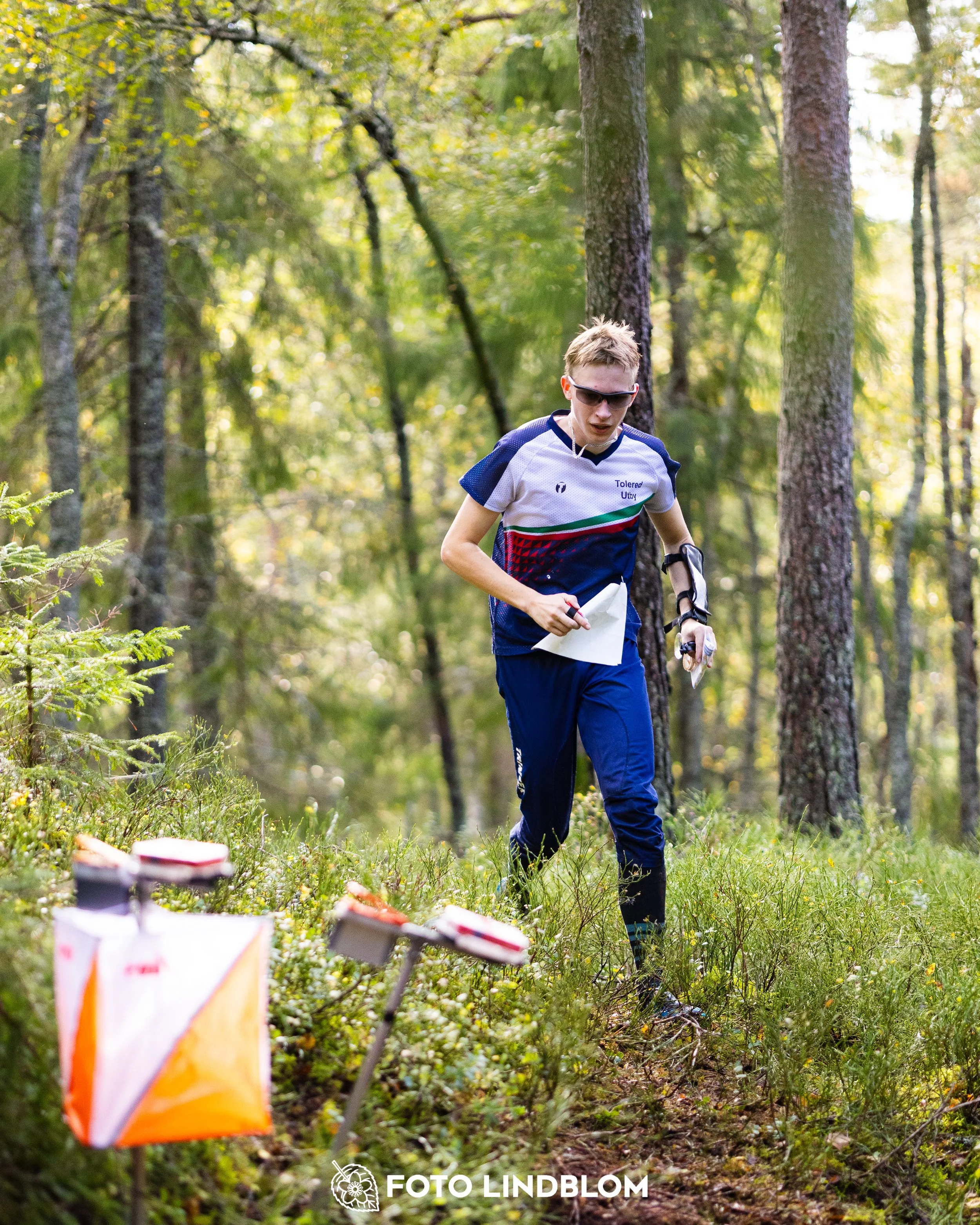 A picture from the Swedish national championship in long distance orienteering and Swedish league race taken by Foto Lindblom