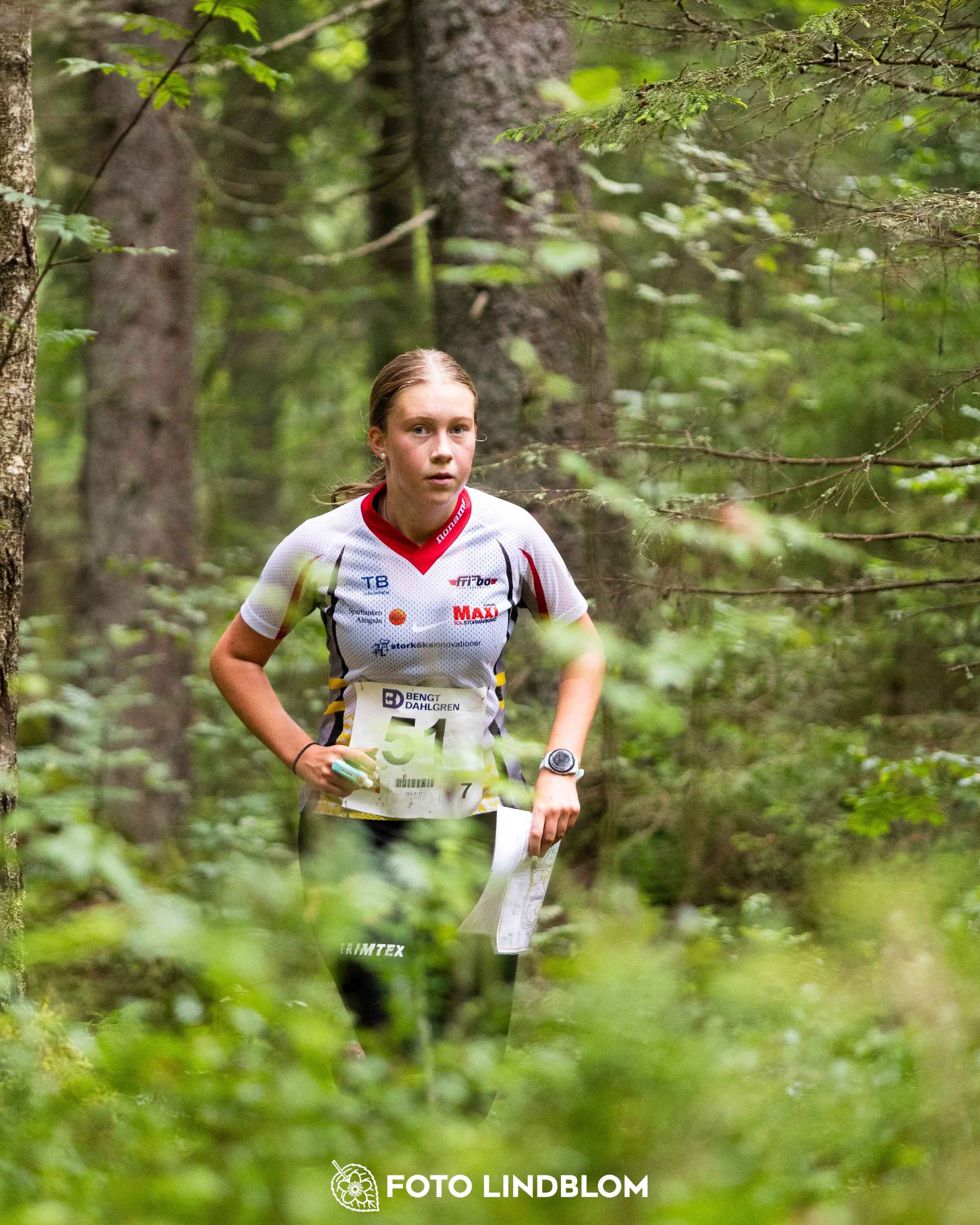 A picture from the youth 10 mila orienteering competition taken by Foto Lindblom