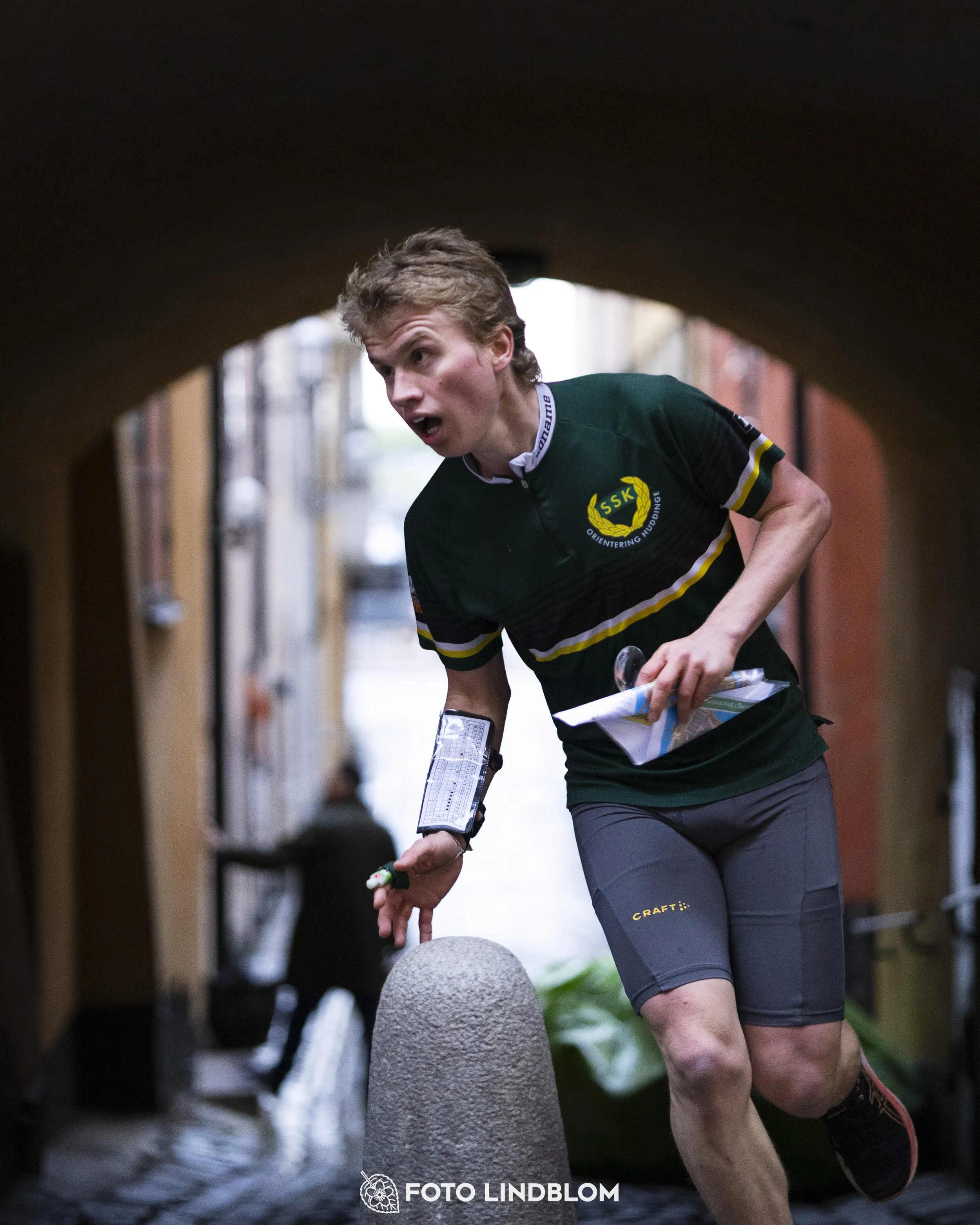 A picture from the first stage of the Stockholm City Cup sprint orienteering competition in "gamla stan" which is the old part of Stockholm