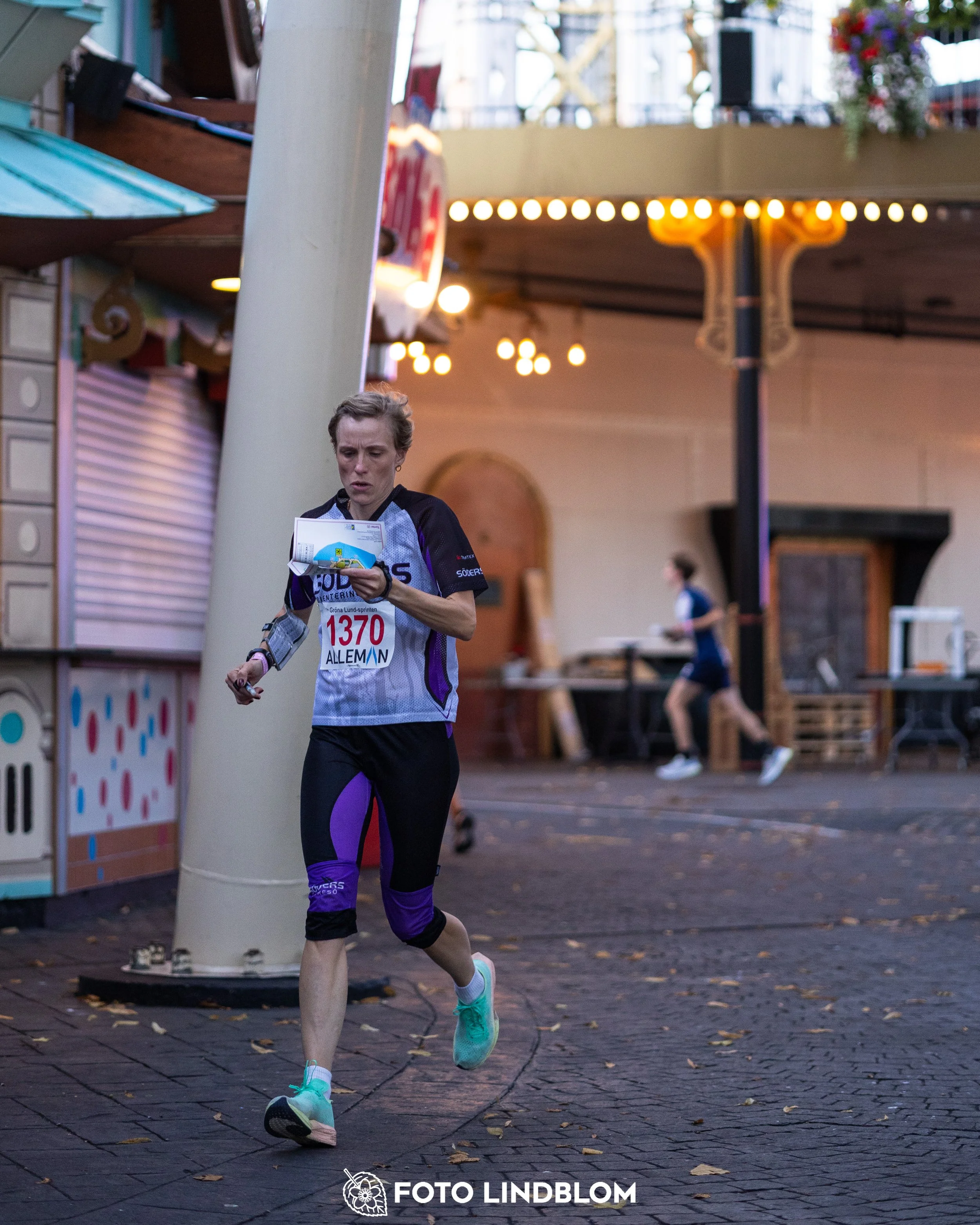 A picture from the orienteering event called Gröna Lund Sprinten taken by Foto Lindblom