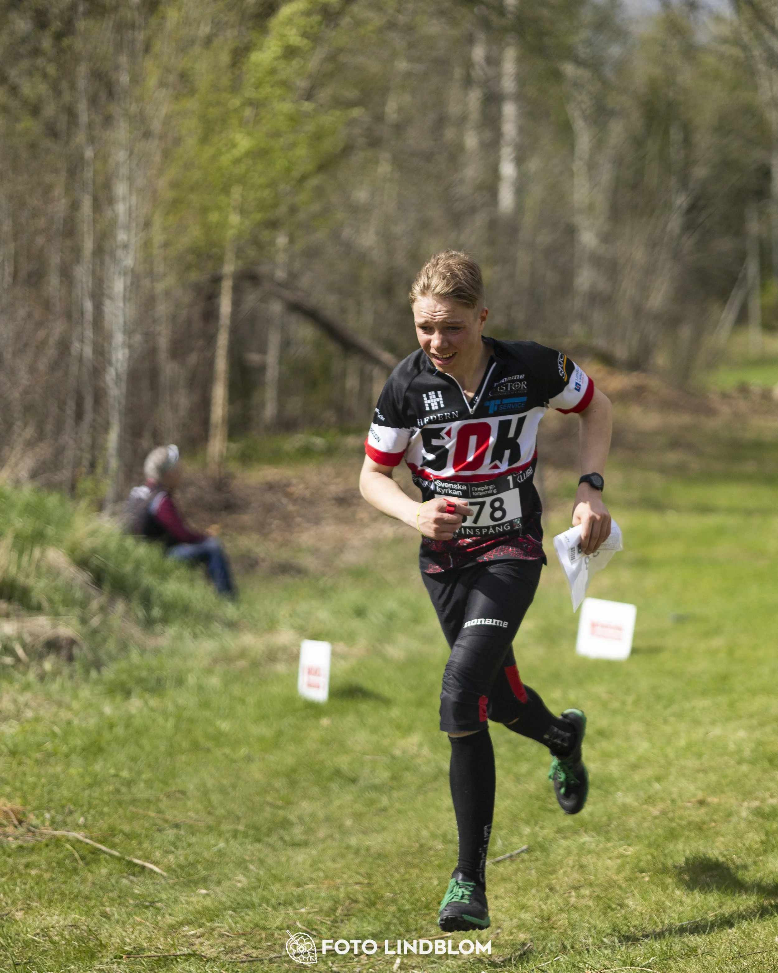 A picture from the youth relay at 10-Mila orienteering competition