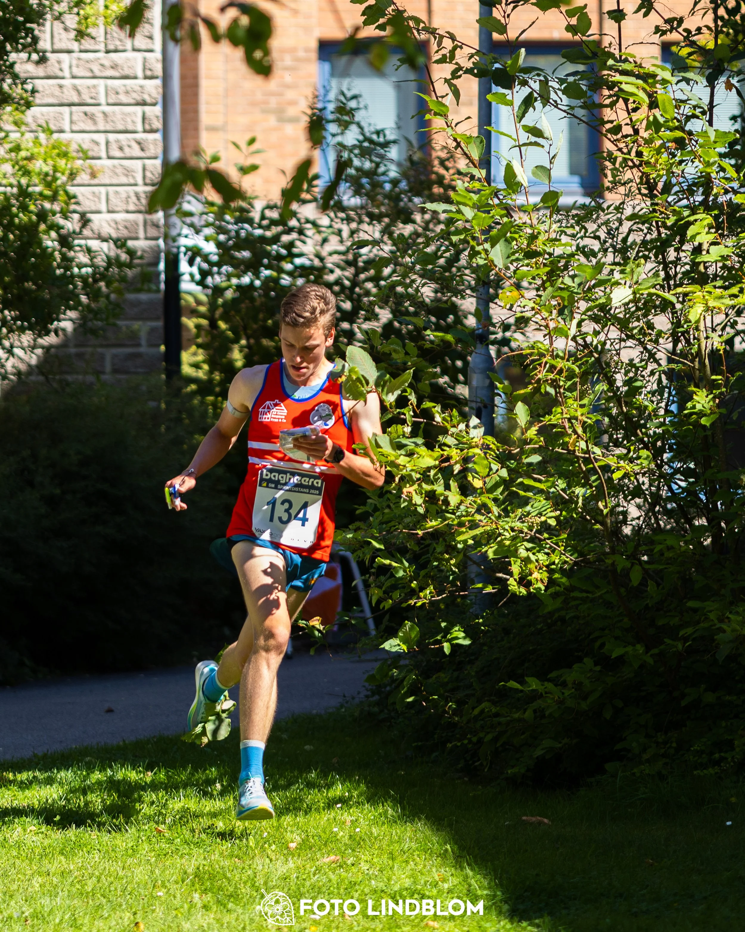 A picture from the Swedish national championship in knock out orienteering  taken by Foto Lindblom