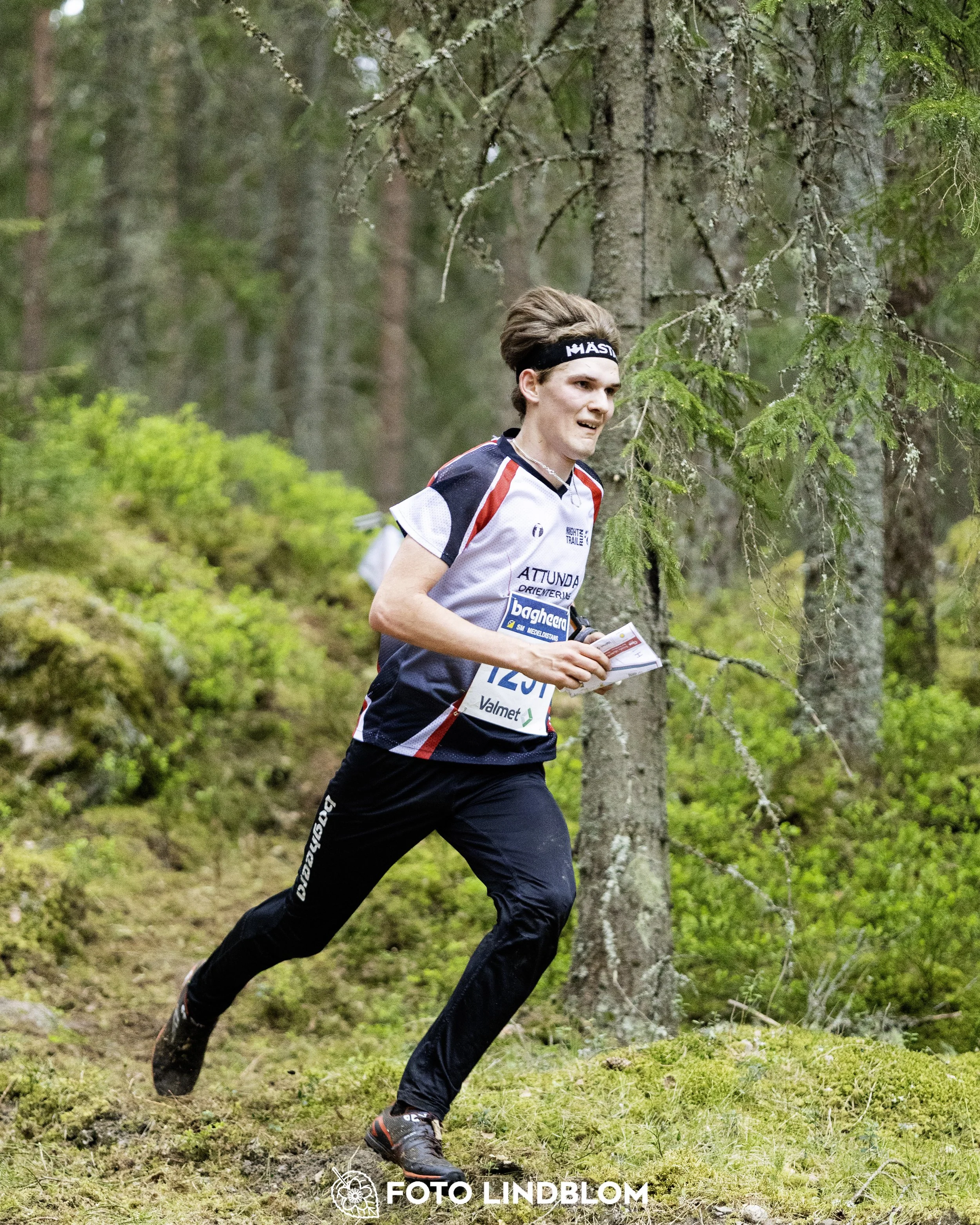 A picture from the Swedish national championship in middle distance orienteering and Swedish league race