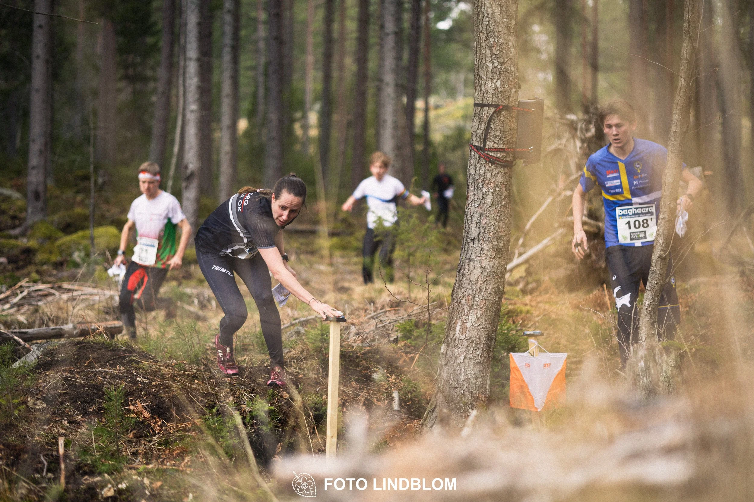 A moment from the relay orienteering event Kolmårdskavlen in spring 2026, captured by Foto Lindblom.