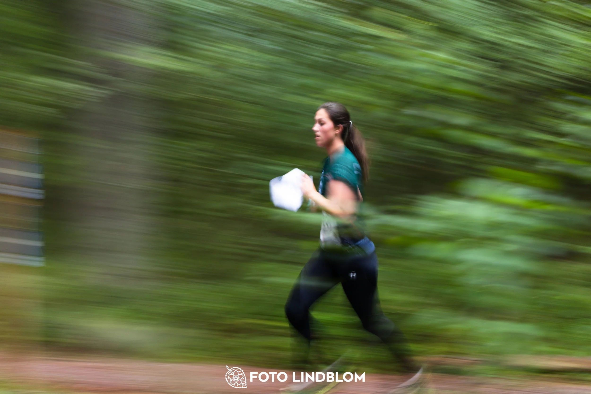 A picture from the youth 10 mila orienteering competition taken by Foto Lindblom