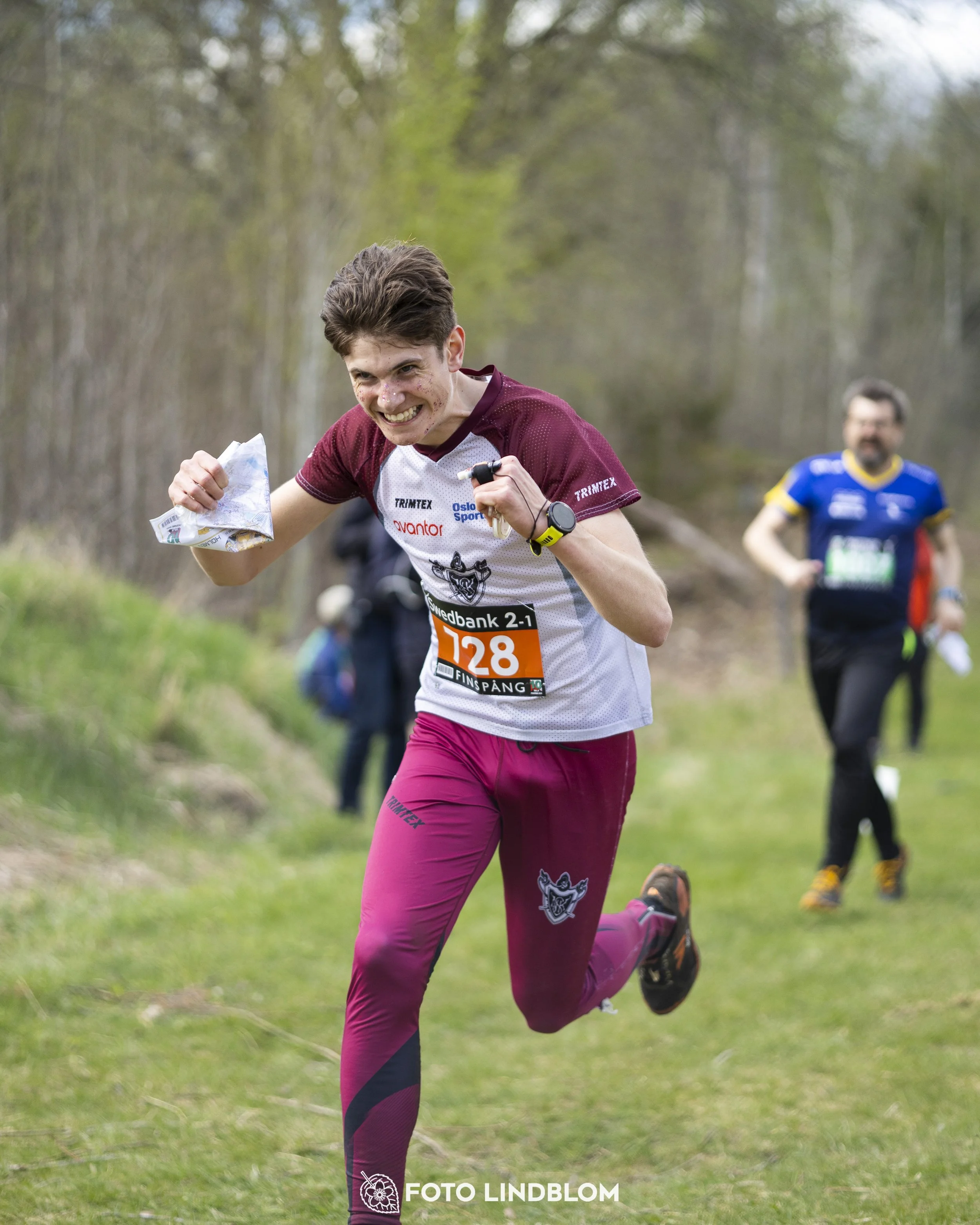A picture from the youth relay at 10-Mila orienteering competition