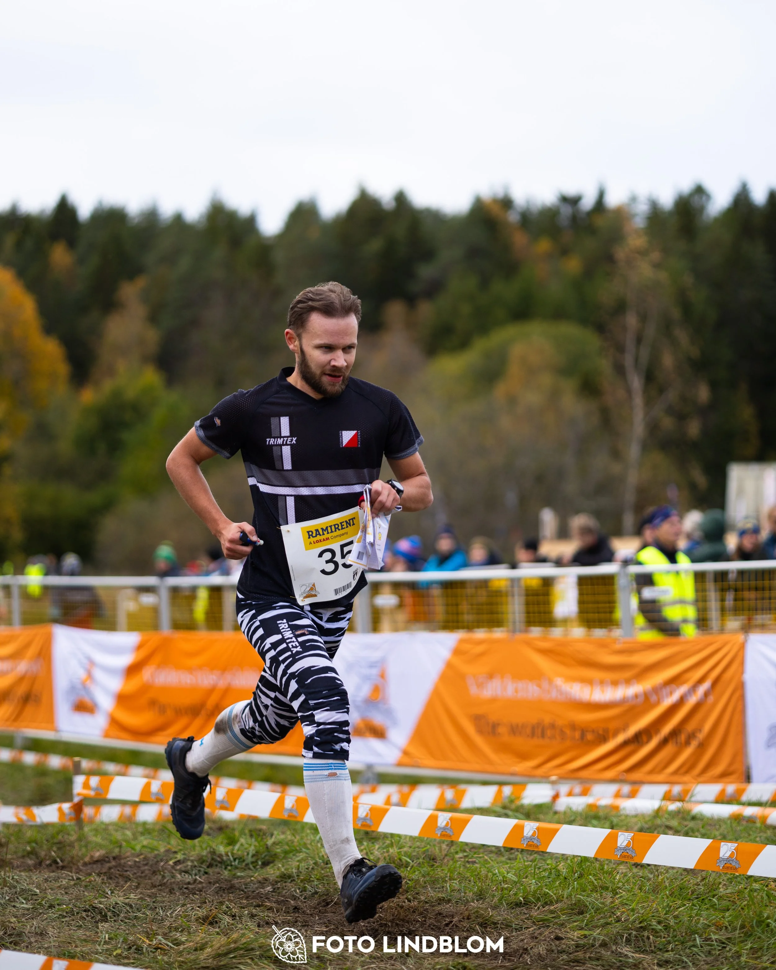 A picture from the 25-Manna orienteering event taken by Foto Lindblom