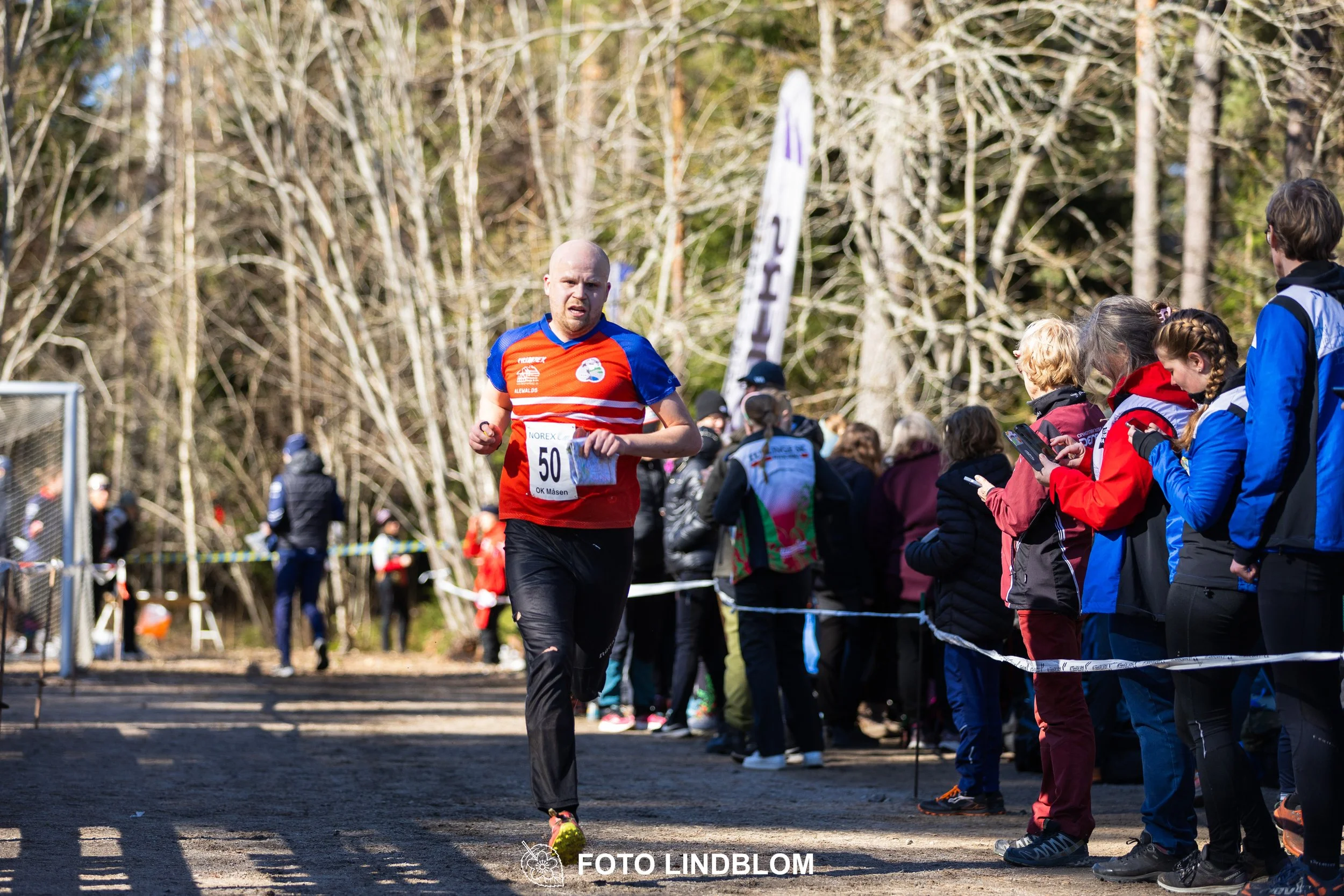 A photo from the 2026 Måsenstafetten orienteering relay in Sweden, captured by Foto Lindblom.
