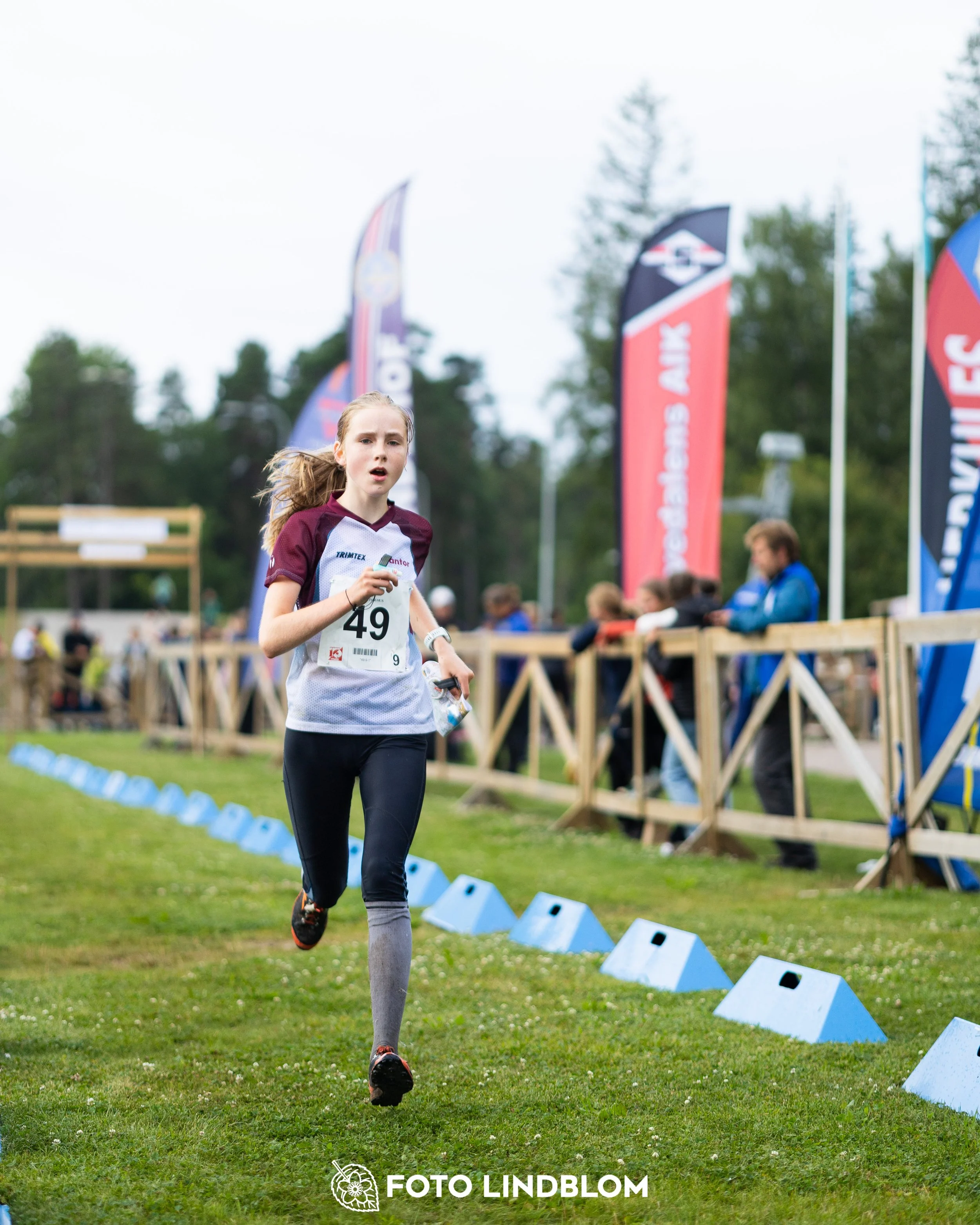 A picture from the youth 10 mila orienteering competition taken by Foto Lindblom