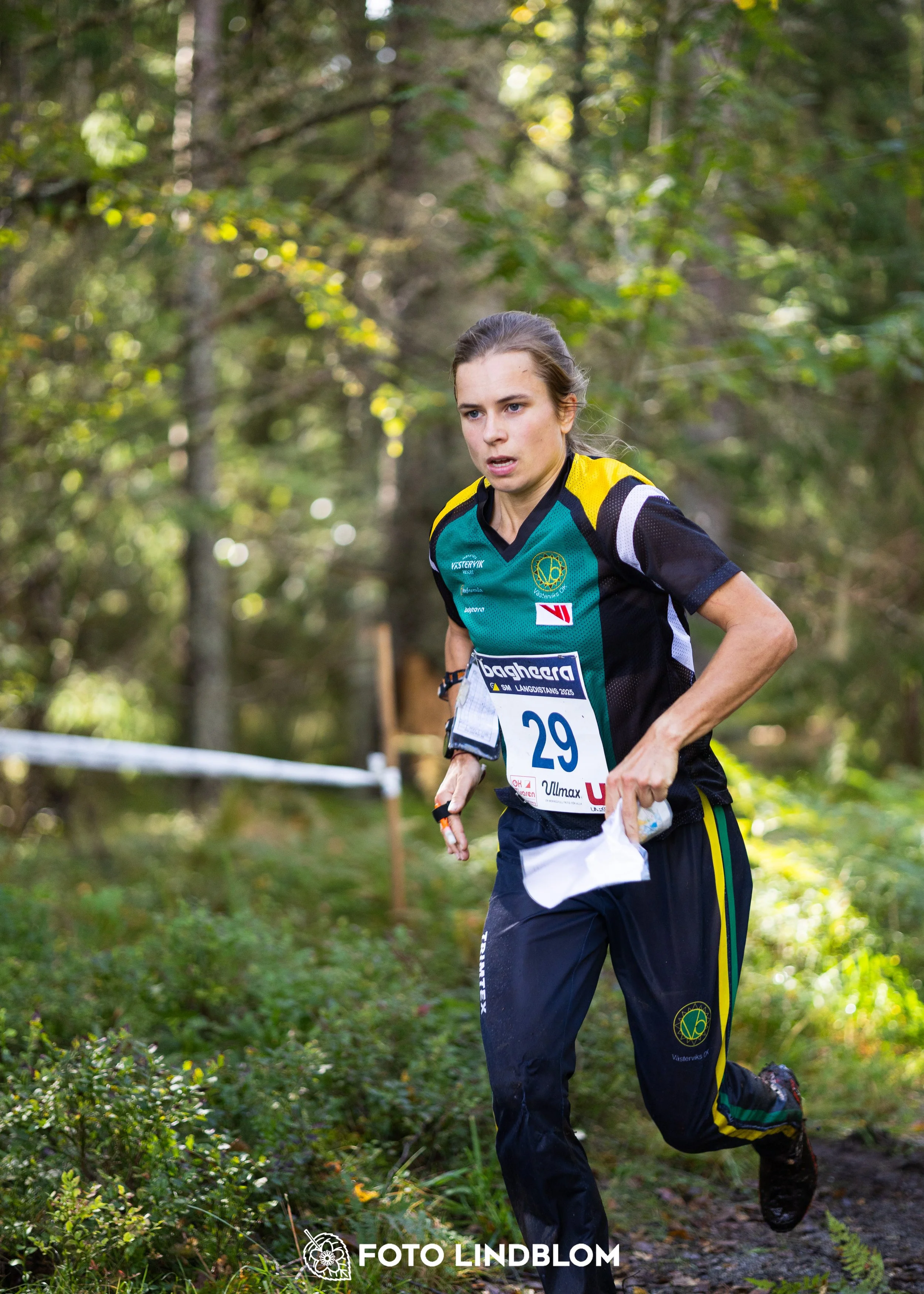 A picture from the Swedish national championship in long distance orienteering and Swedish league race taken by Foto Lindblom