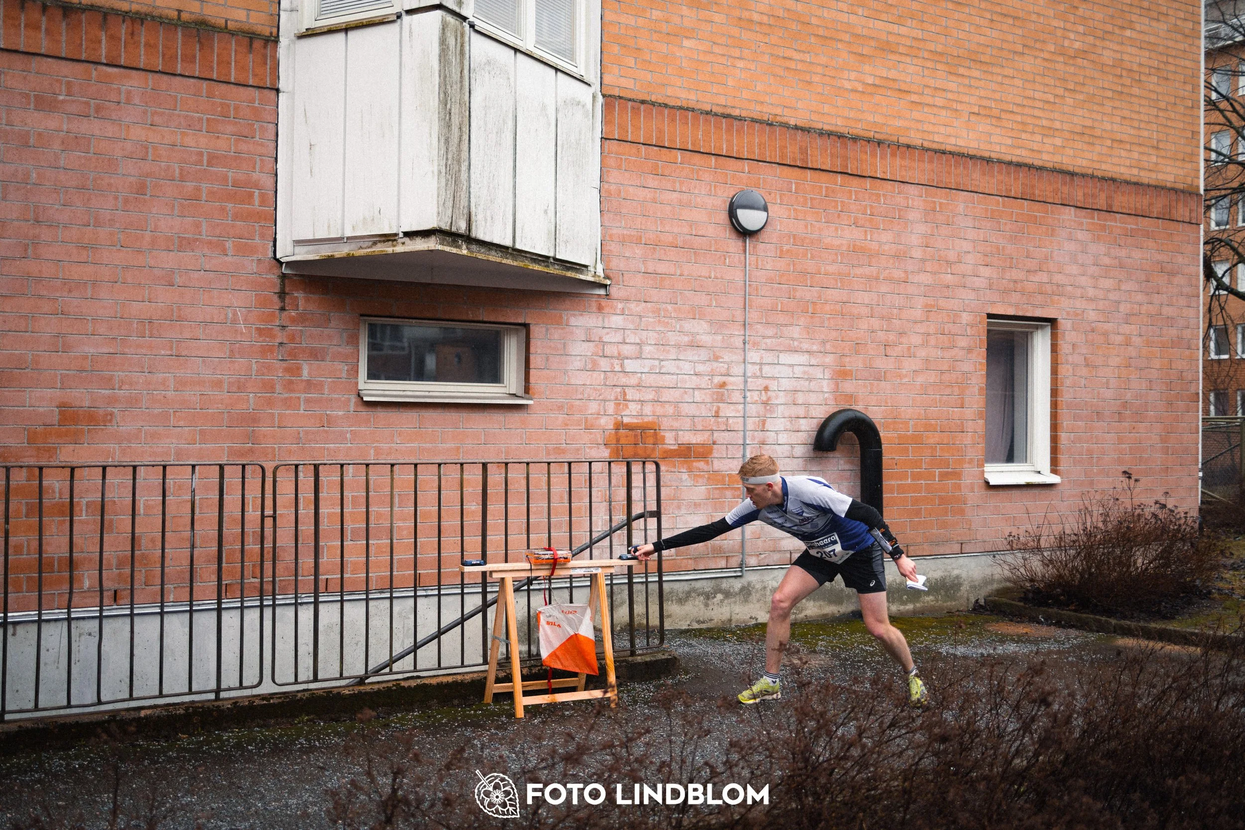 A photo from an orienteering race in Stockholm during the Swedish League spring season 2026, captured by Foto Lindblom.
