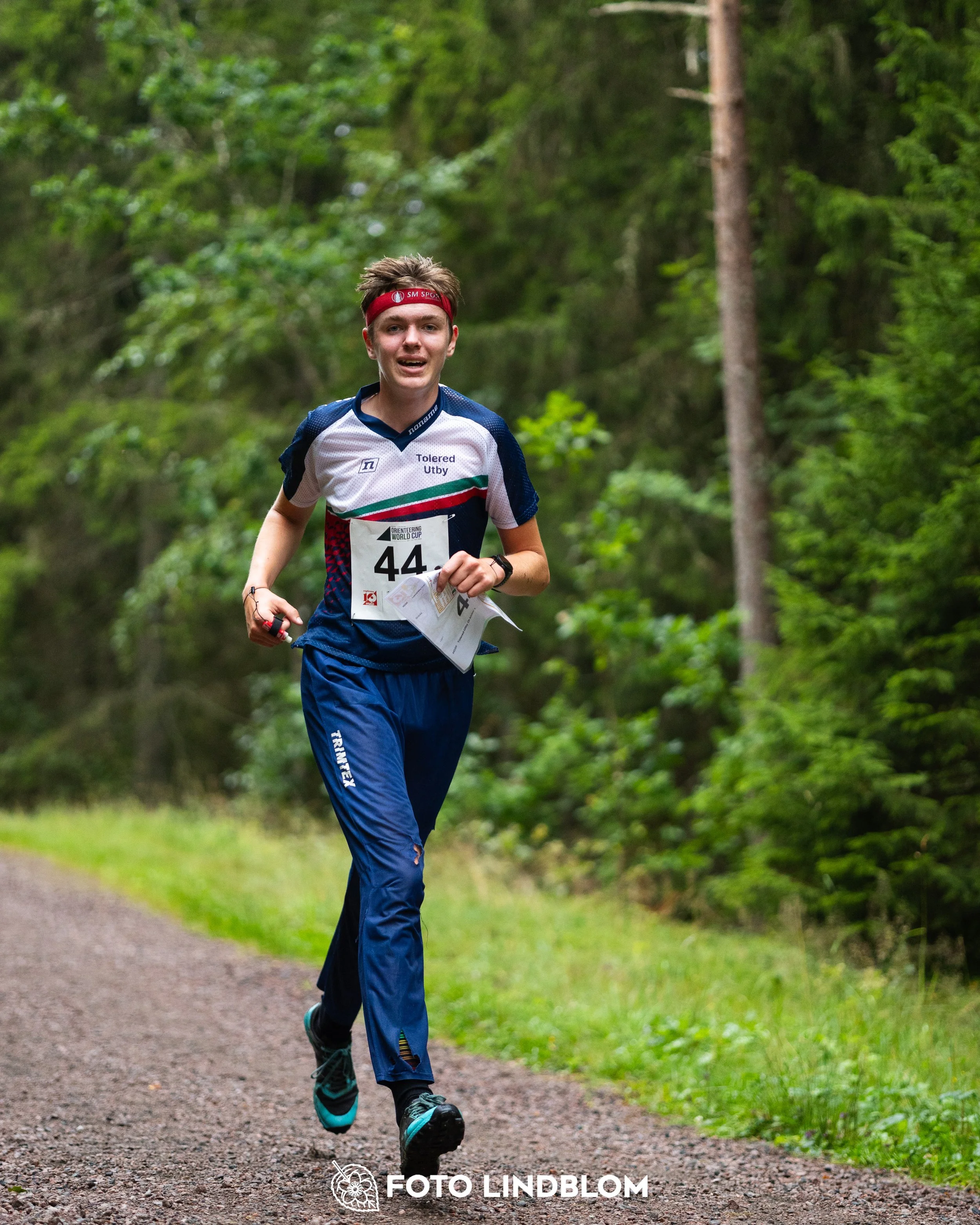 A picture from the youth 10 mila orienteering competition taken by Foto Lindblom