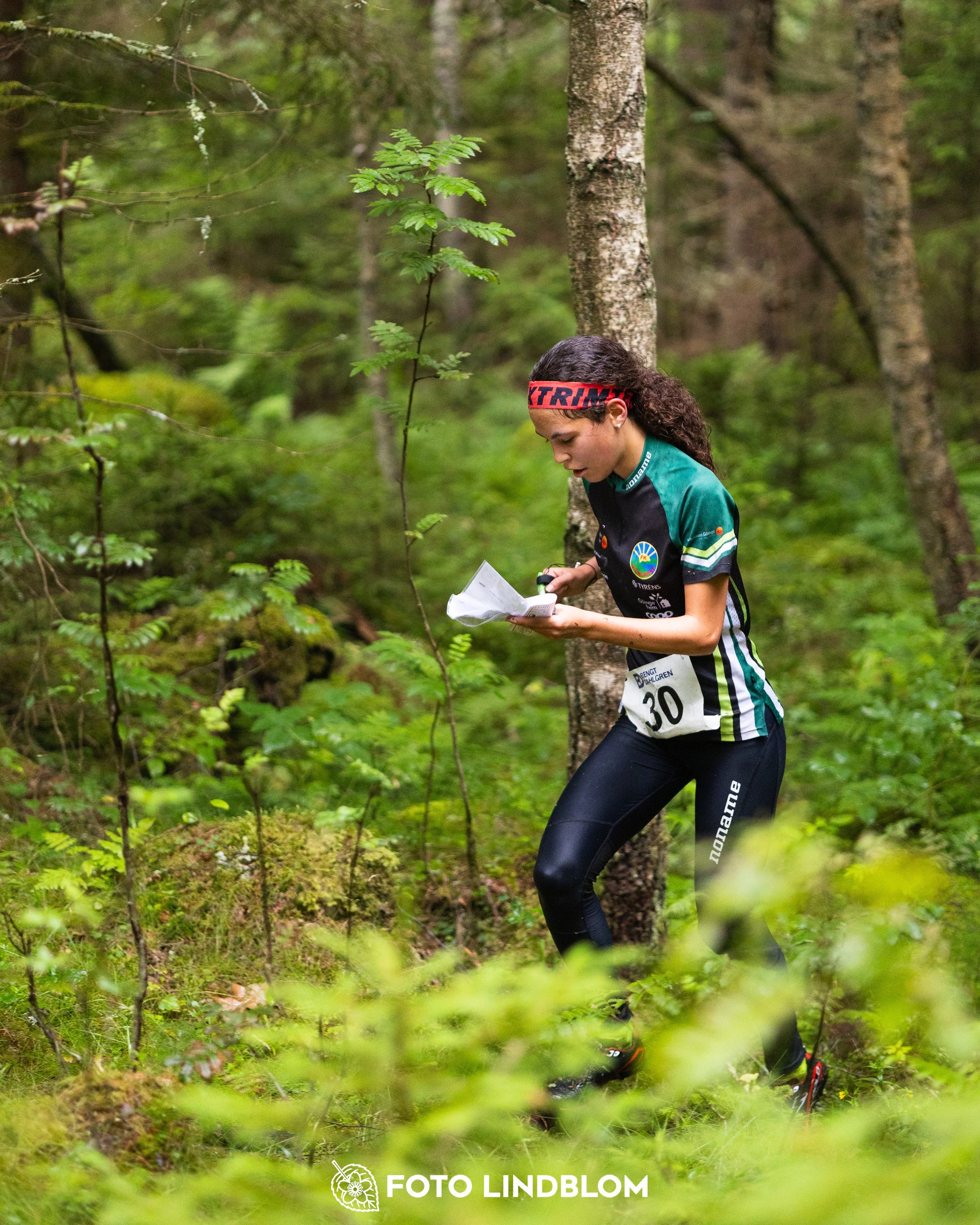 A picture from the youth 10 mila orienteering competition taken by Foto Lindblom