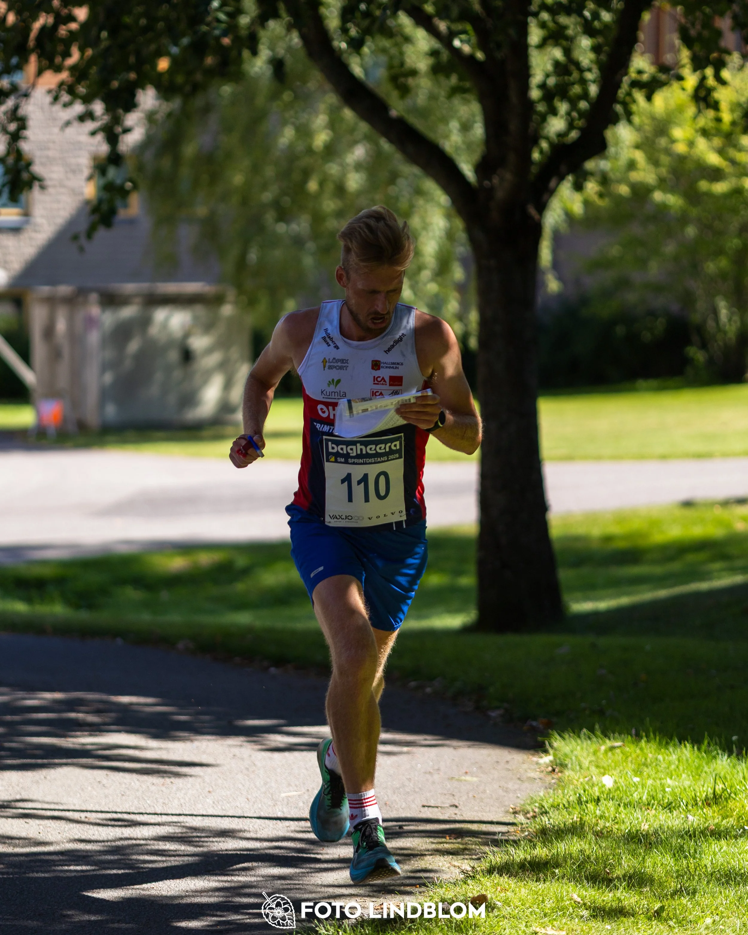 A picture from the Swedish national championship in knock out orienteering  taken by Foto Lindblom
