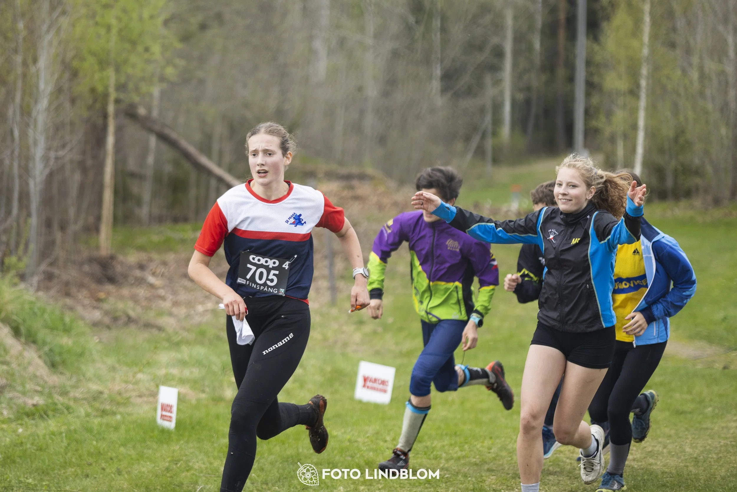 A picture from the youth relay at 10-Mila orienteering competition
