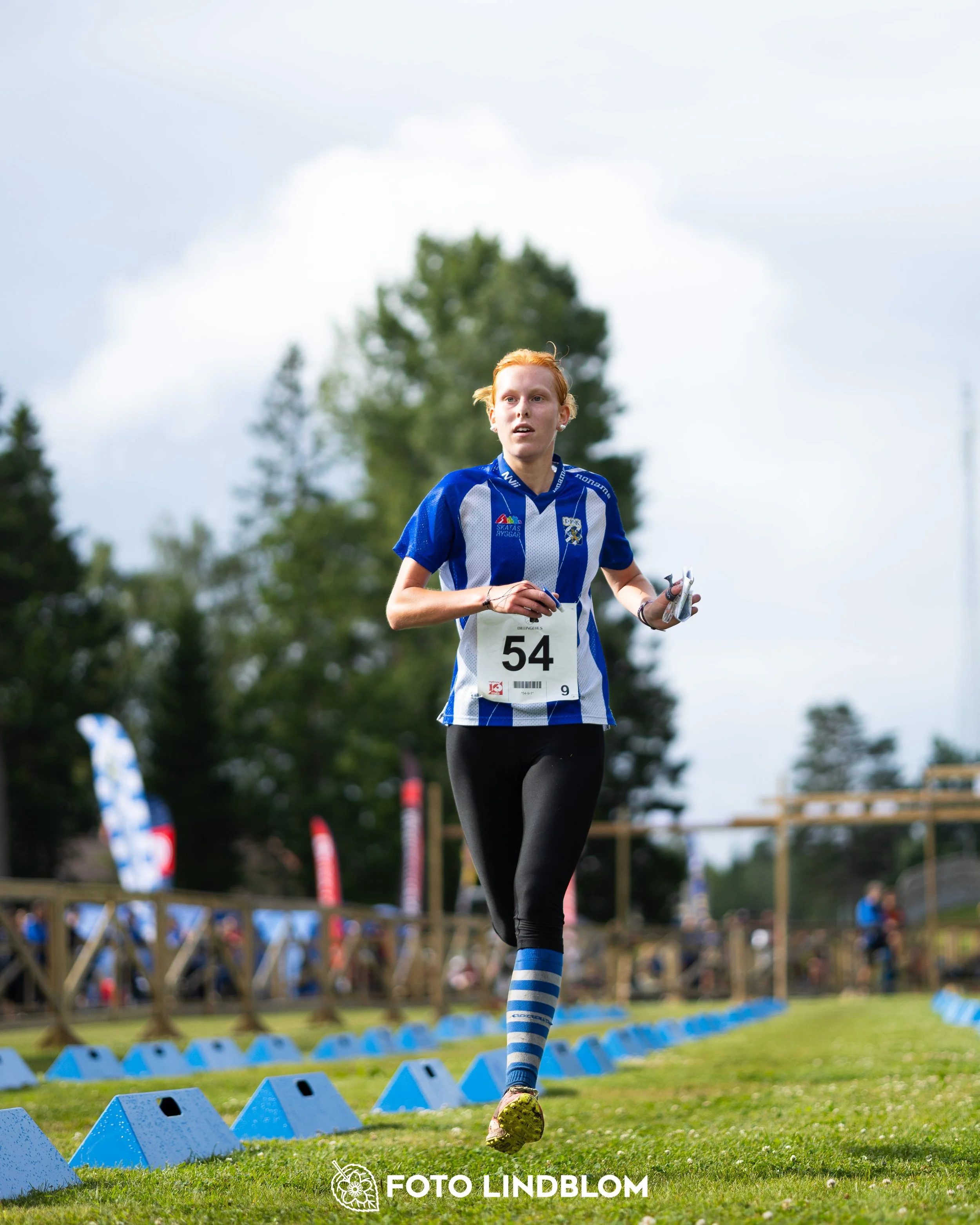 A picture from the youth 10 mila orienteering competition taken by Foto Lindblom