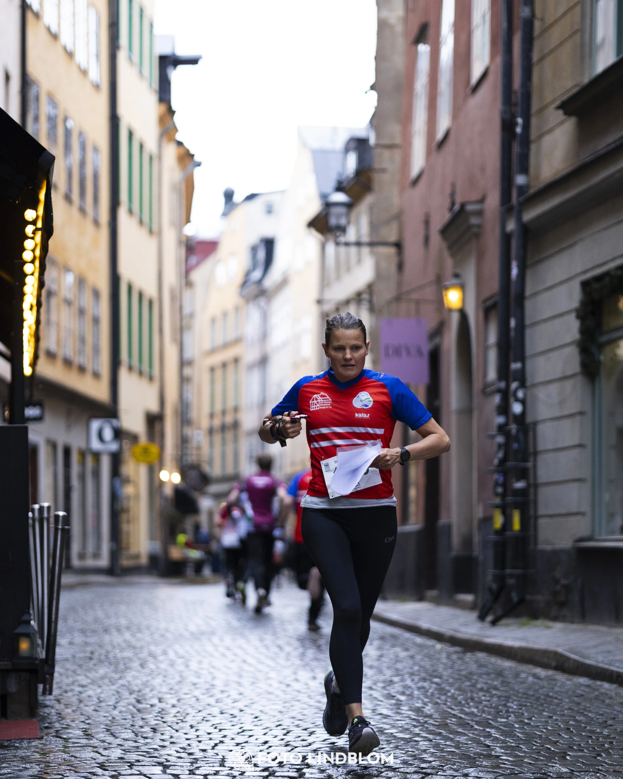 A picture from the first stage of the Stockholm City Cup sprint orienteering competition in "gamla stan" which is the old part of Stockholm