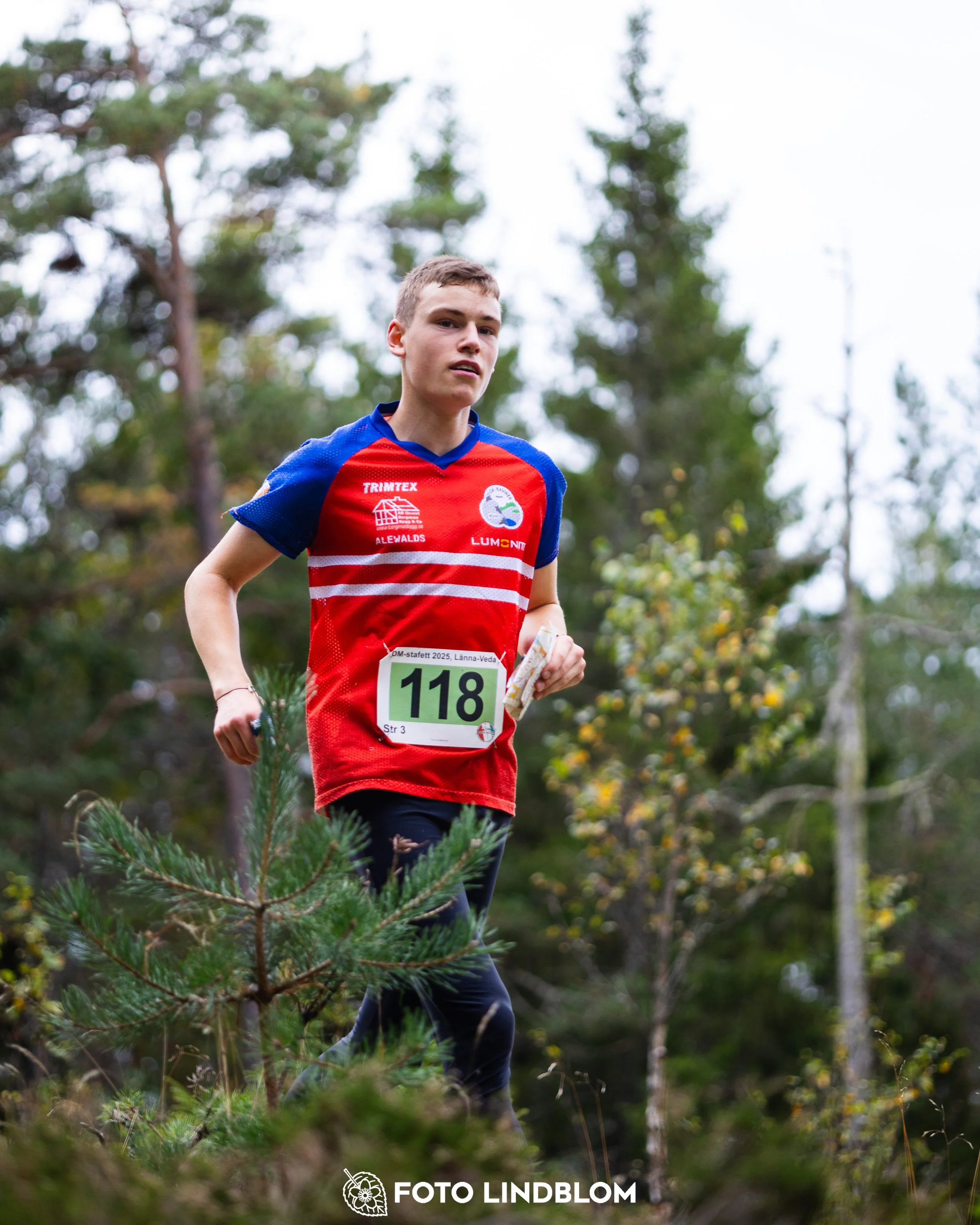 A picture from the Stockholm district championship in relay orienteering taken by Foto Lindblom