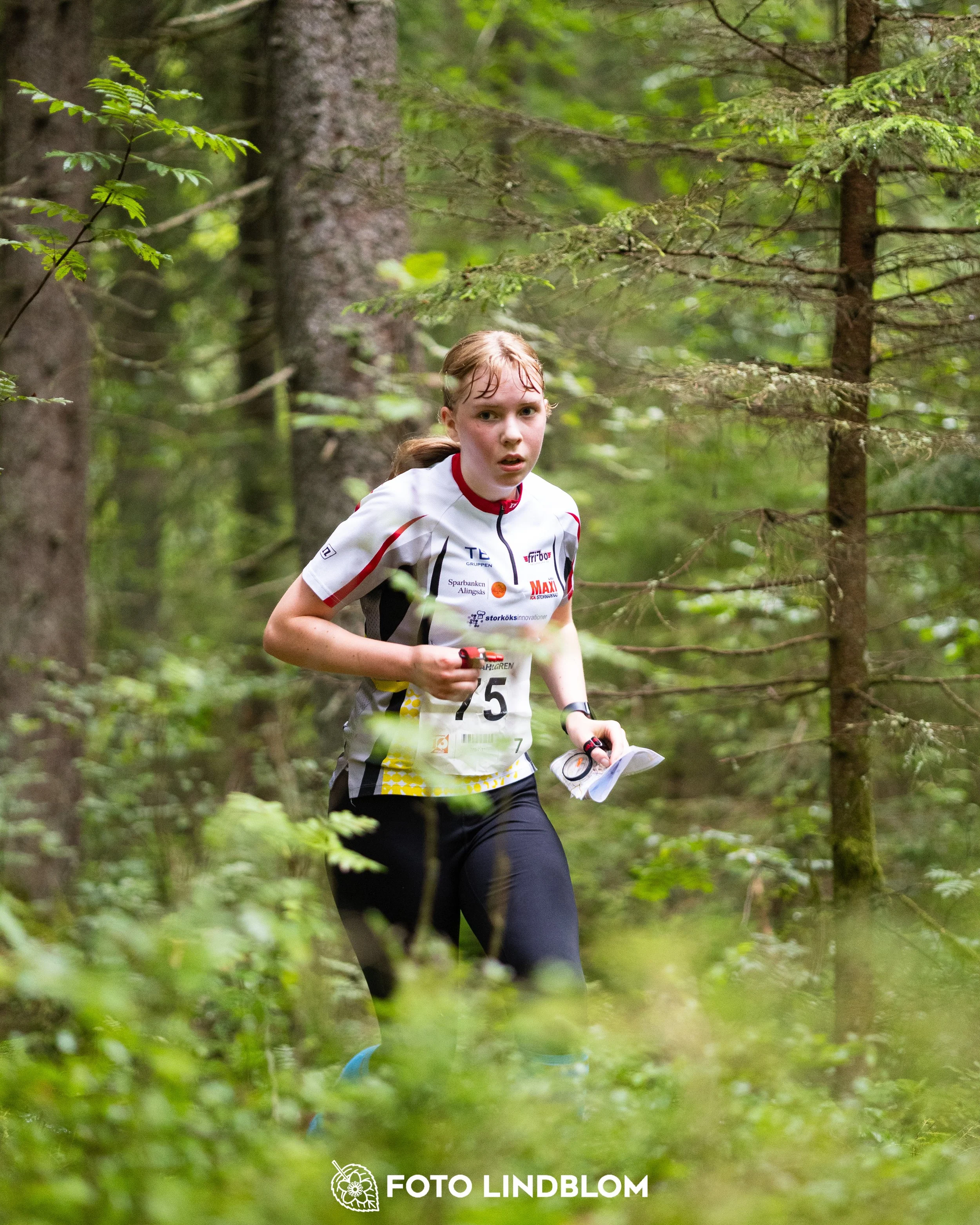 A picture from the youth 10 mila orienteering competition taken by Foto Lindblom