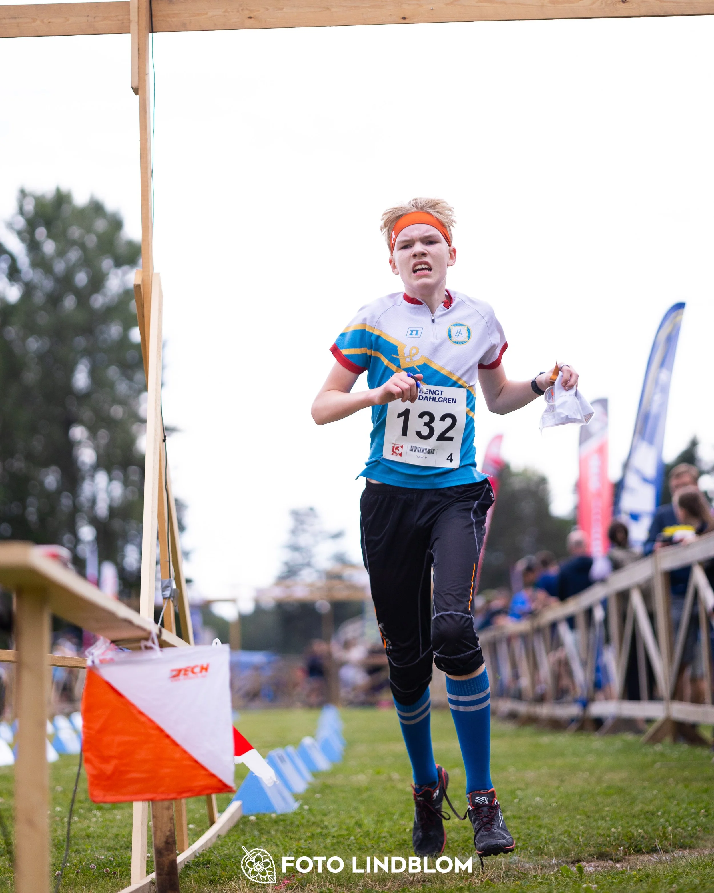 A picture from the youth 10 mila orienteering competition taken by Foto Lindblom