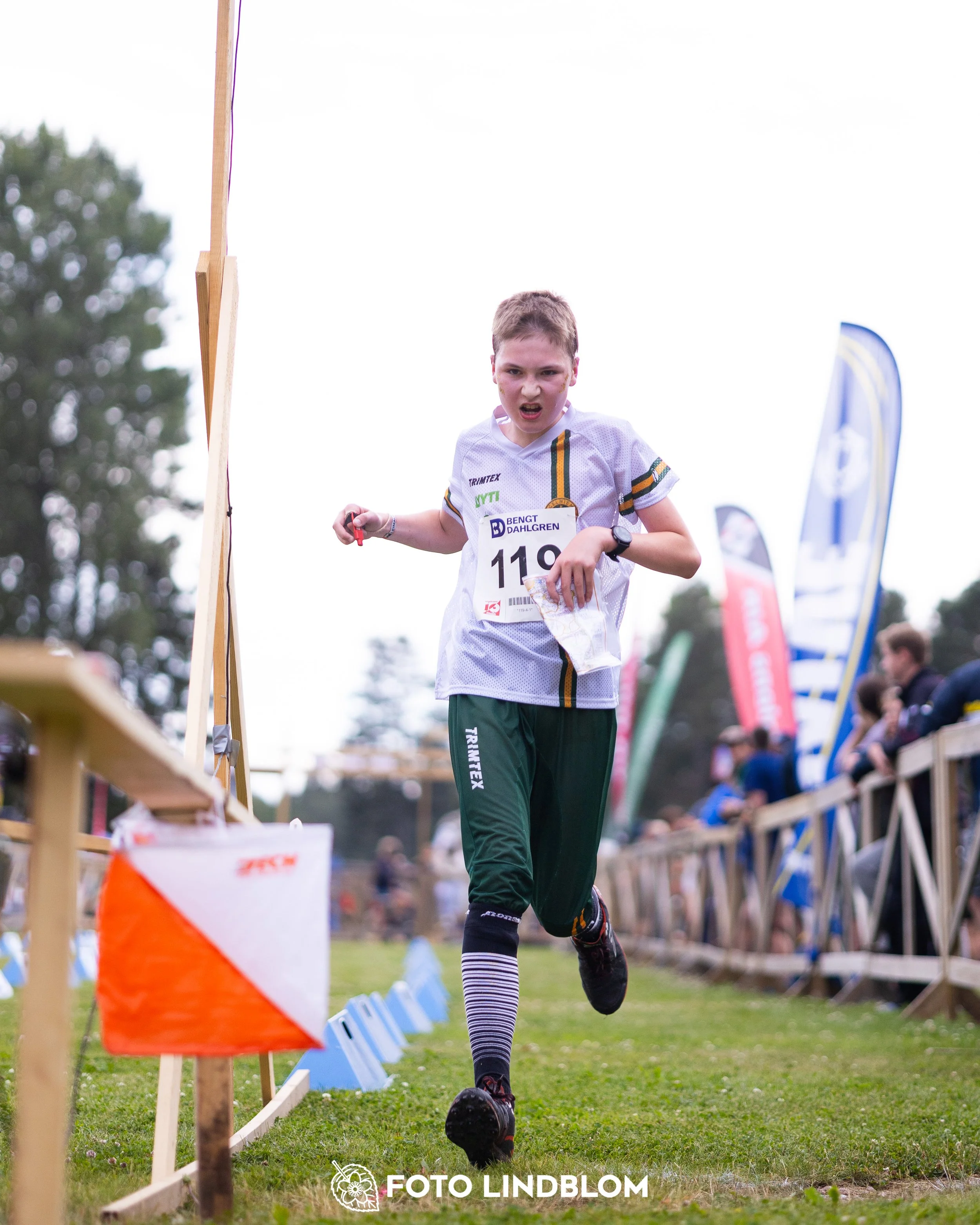 A picture from the youth 10 mila orienteering competition taken by Foto Lindblom