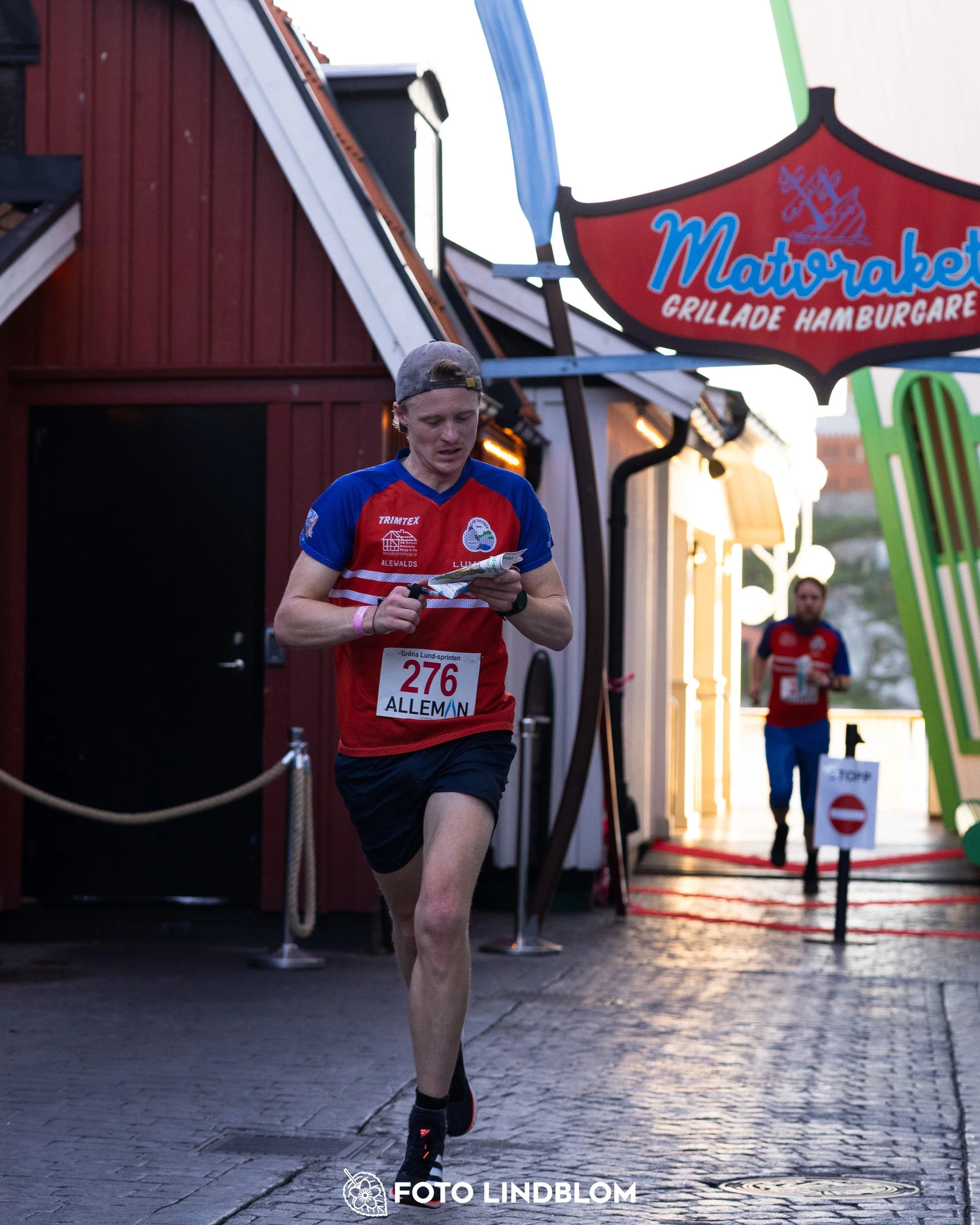 A picture from the orienteering event called Gröna Lund Sprinten taken by Foto Lindblom