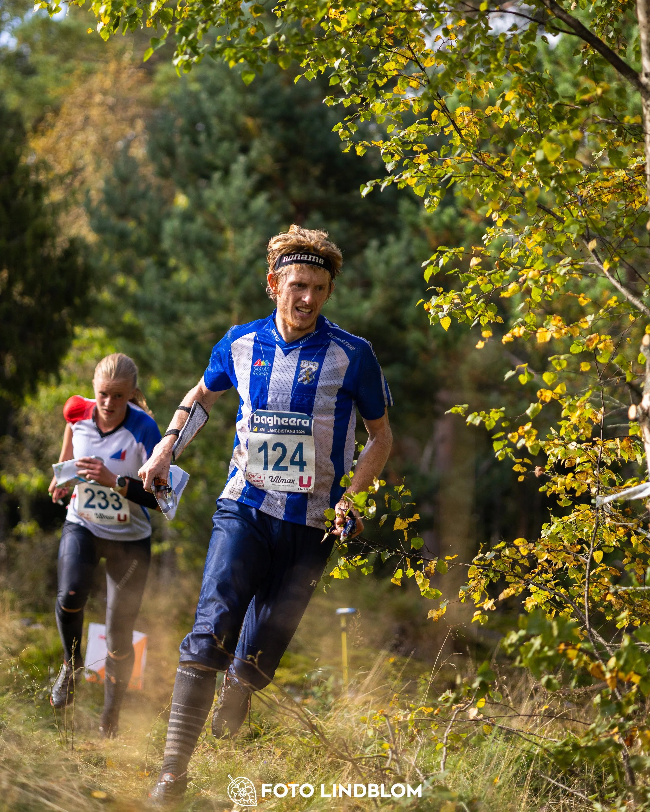 A picture from the Swedish national championship in long distance orienteering and Swedish league race taken by Foto Lindblom
