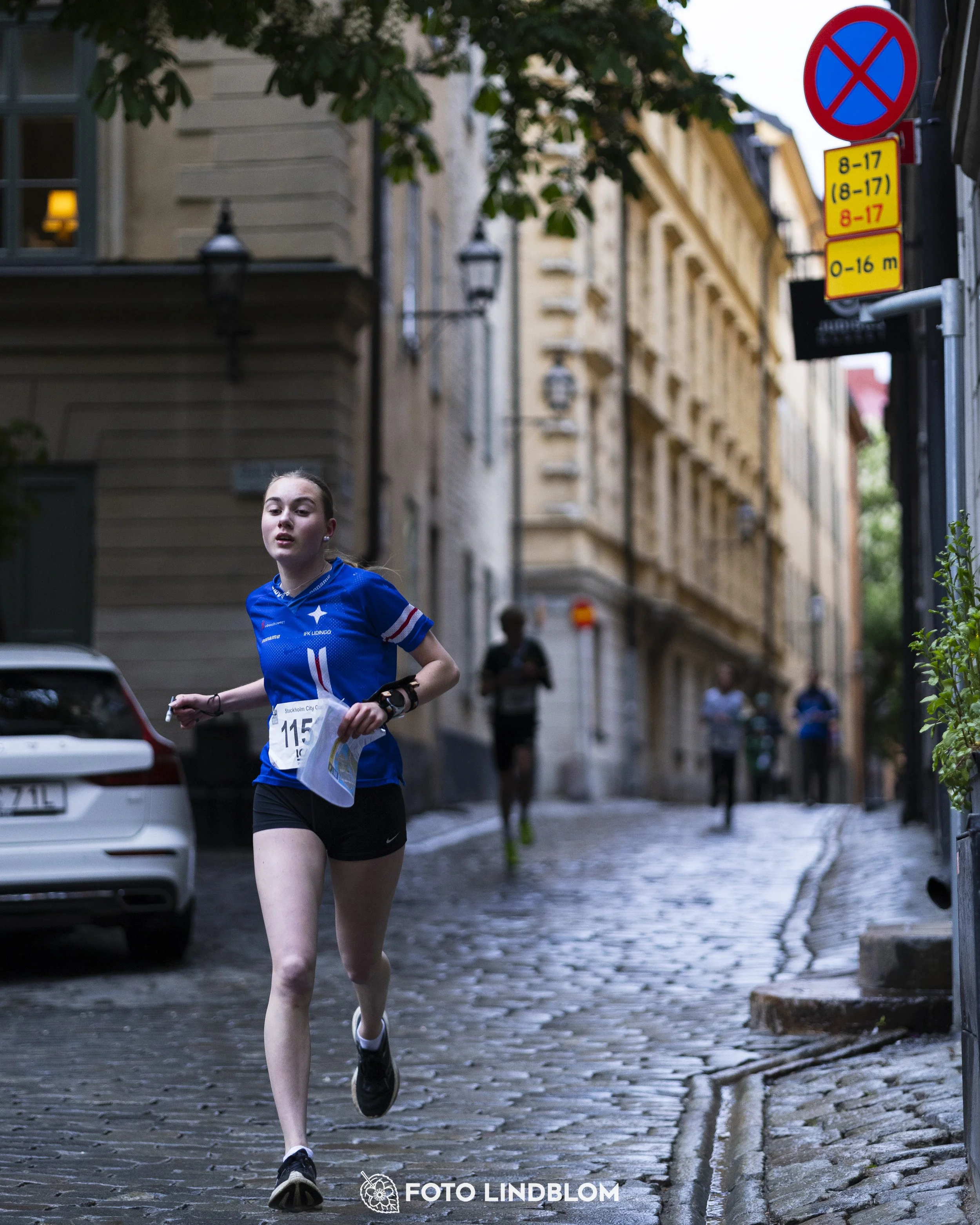 A picture from the first stage of the Stockholm City Cup sprint orienteering competition in "gamla stan" which is the old part of Stockholm