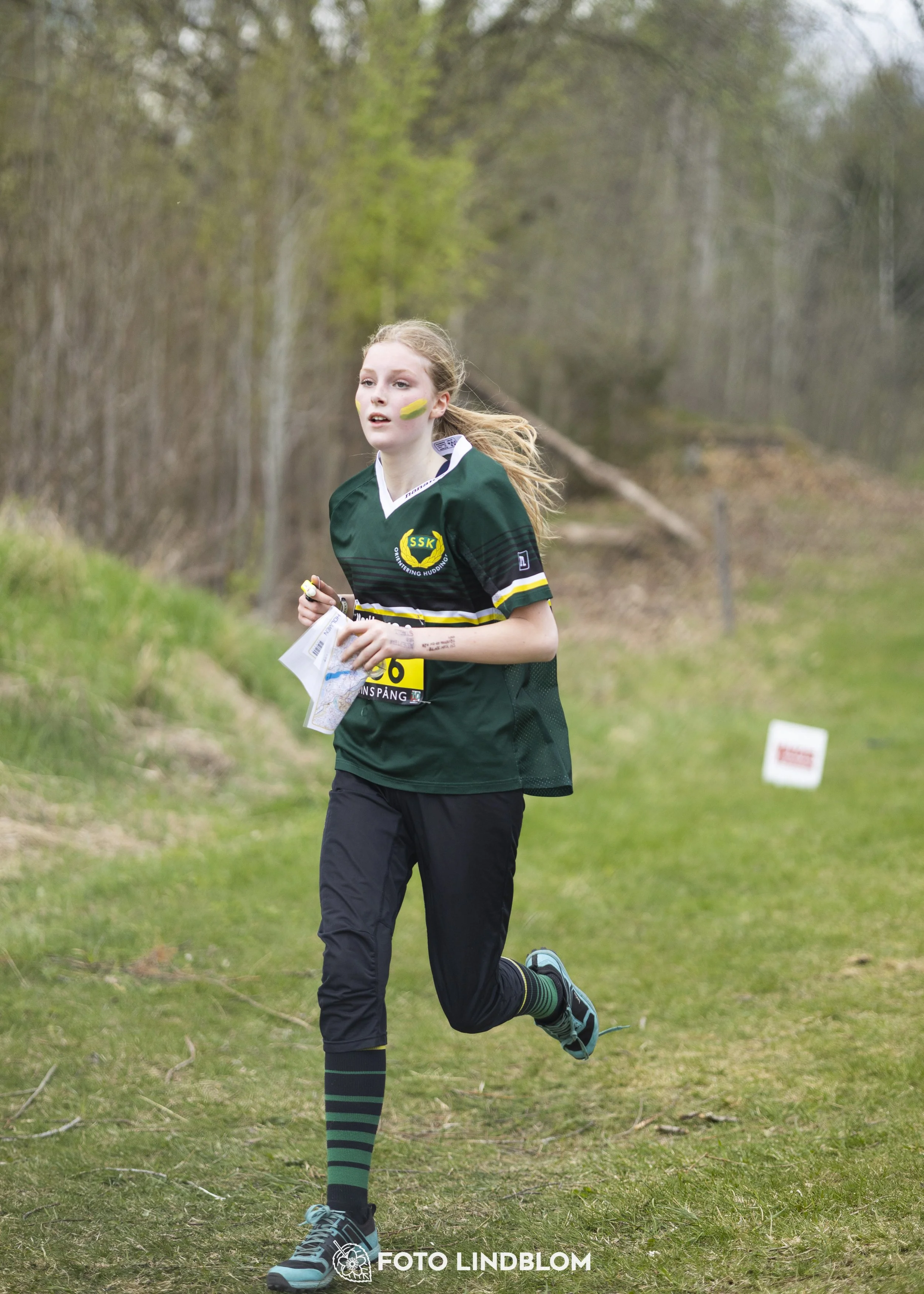 A picture from the youth relay at 10-Mila orienteering competition