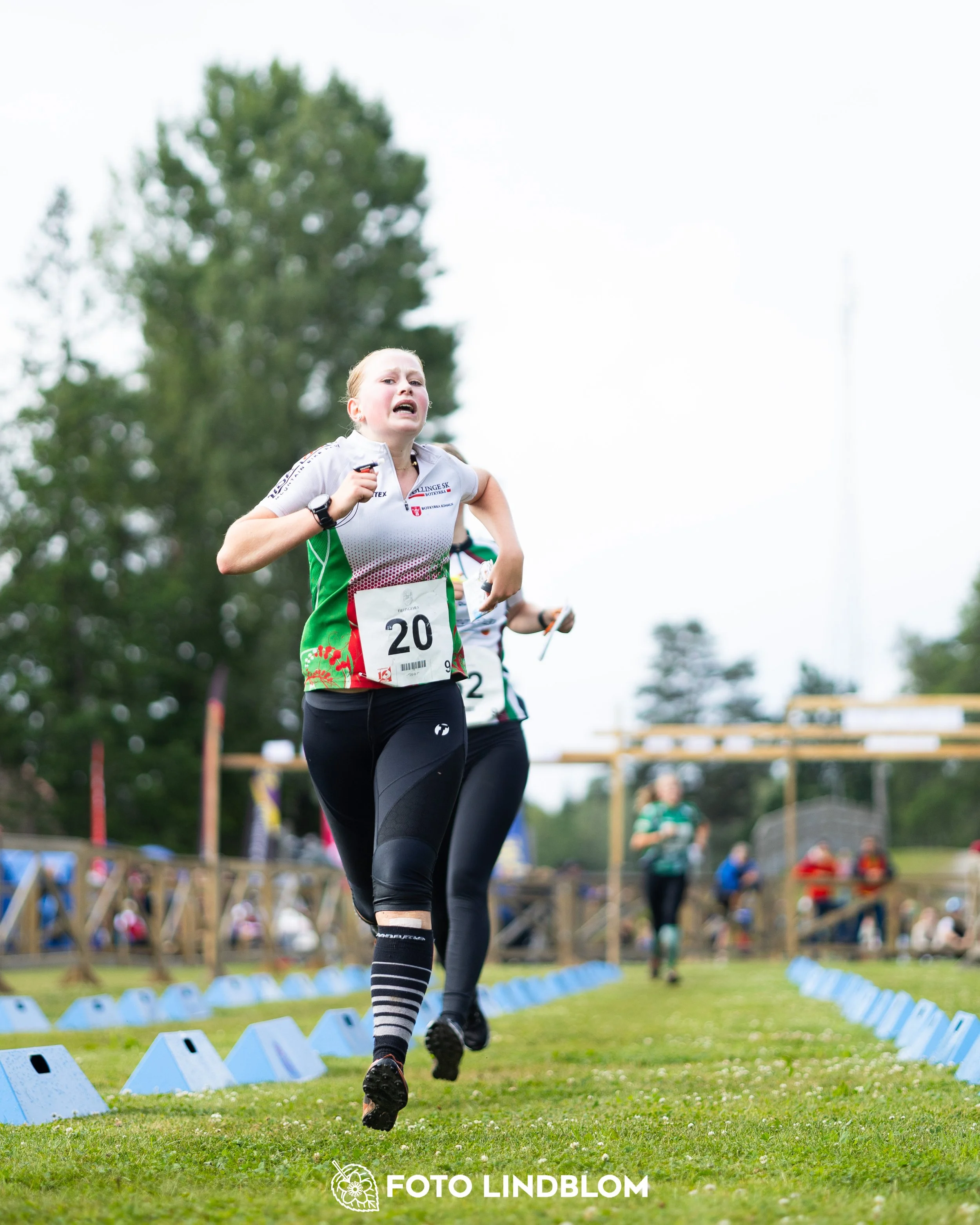 A picture from the youth 10 mila orienteering competition taken by Foto Lindblom