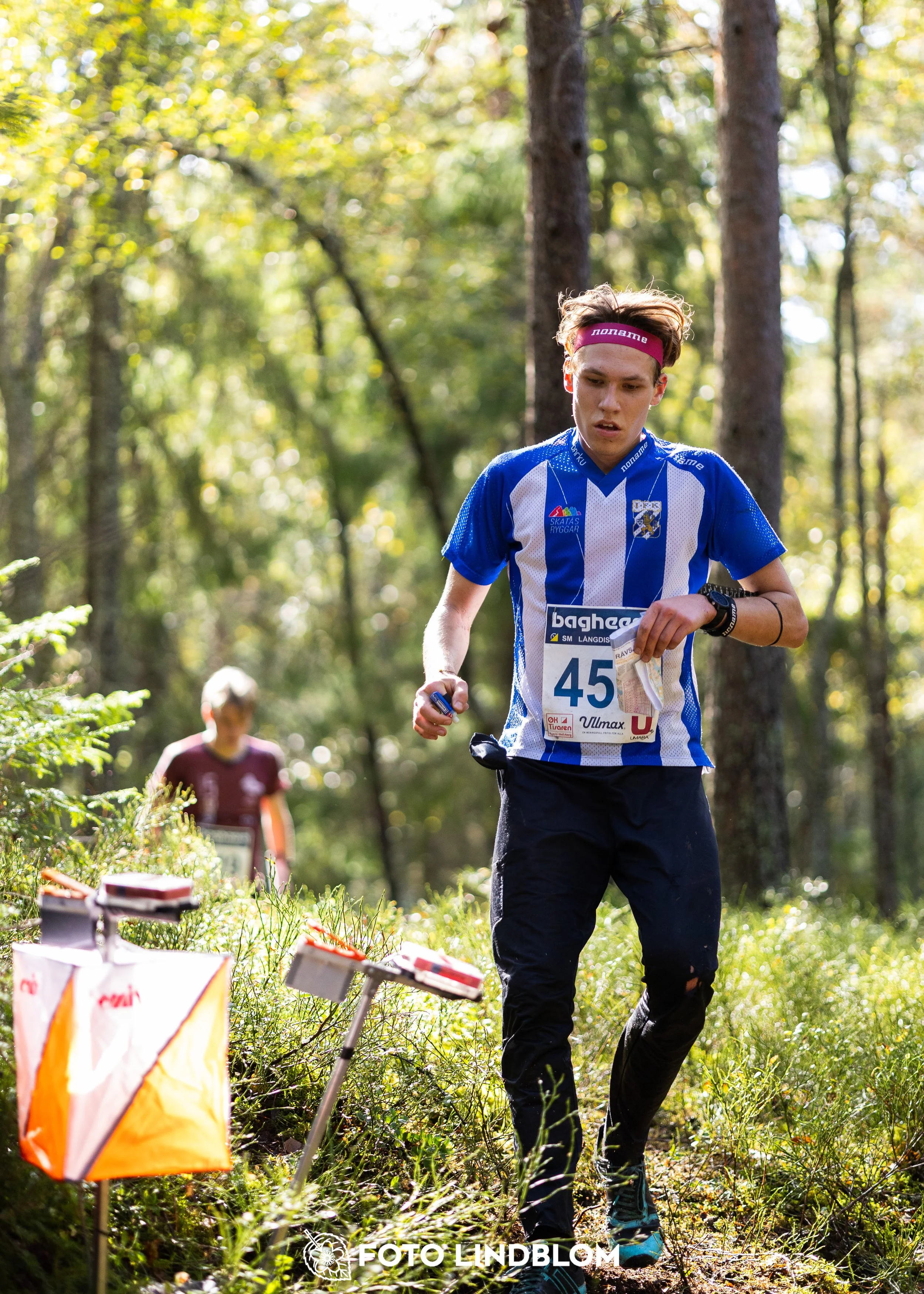 A picture from the Swedish national championship in long distance orienteering and Swedish league race taken by Foto Lindblom