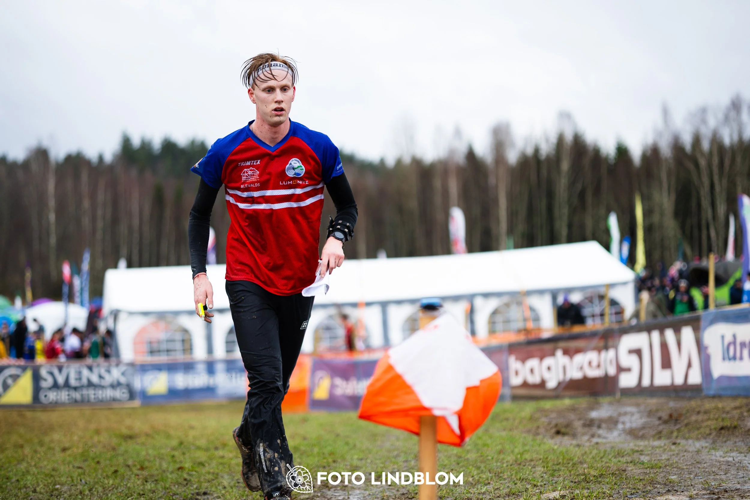 A photo from a middle distance orienteering event in Kolmården during the Swedish League 2026, captured by Foto Lindblom.