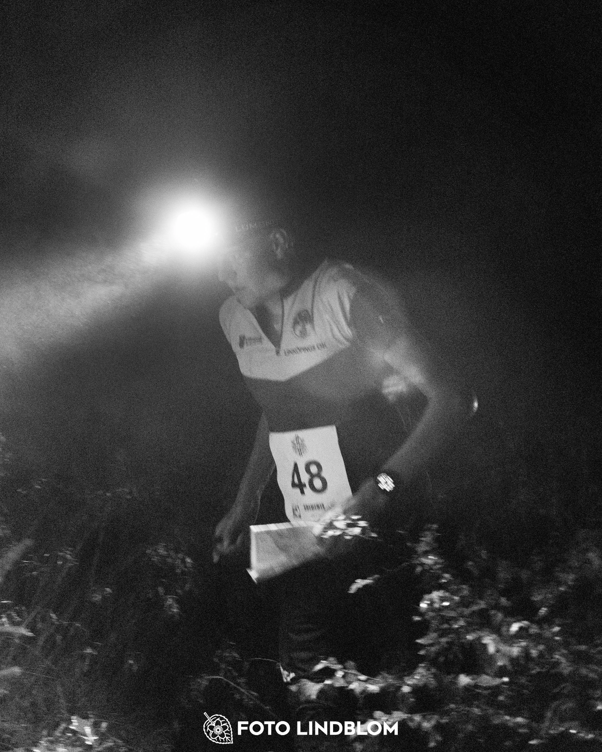 A picture from the youth 10 mila orienteering competition taken by Foto Lindblom