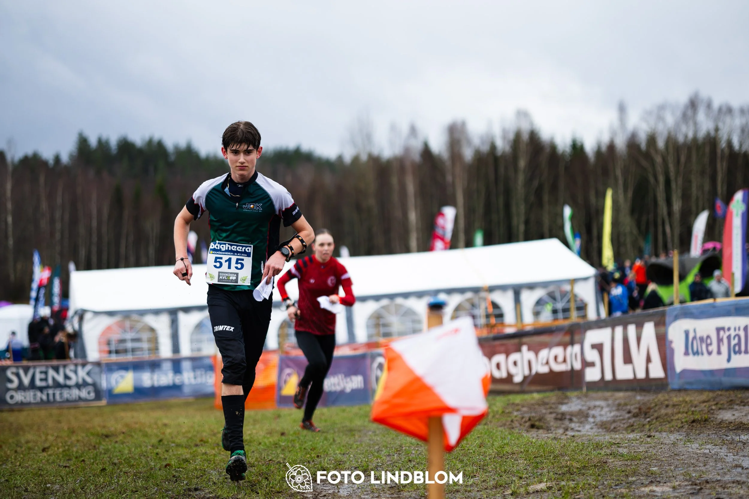 A scene from the Swedish League orienteering competition in Kolmården spring 2026, captured by Foto Lindblom.