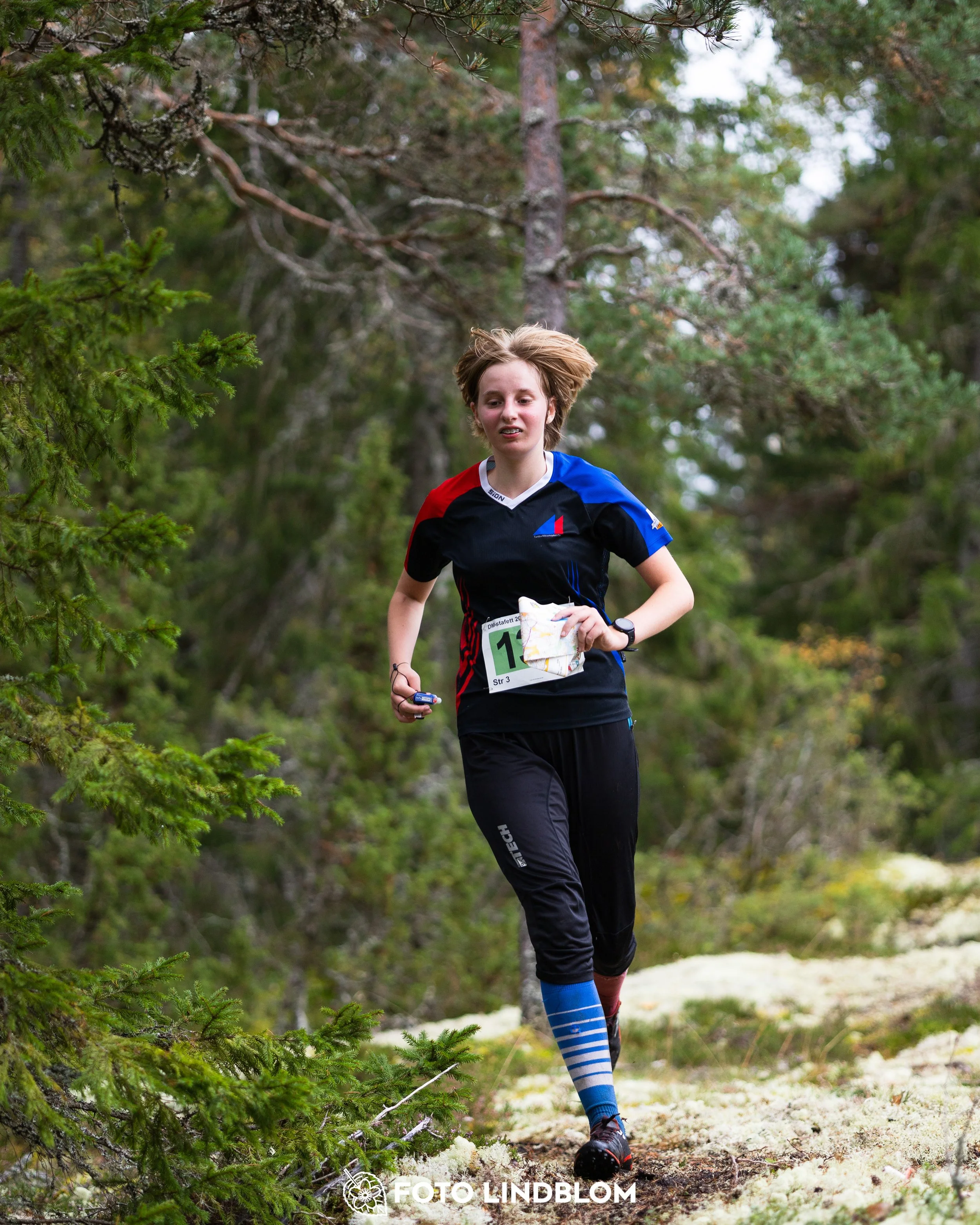 A picture from the Stockholm district championship in relay orienteering taken by Foto Lindblom