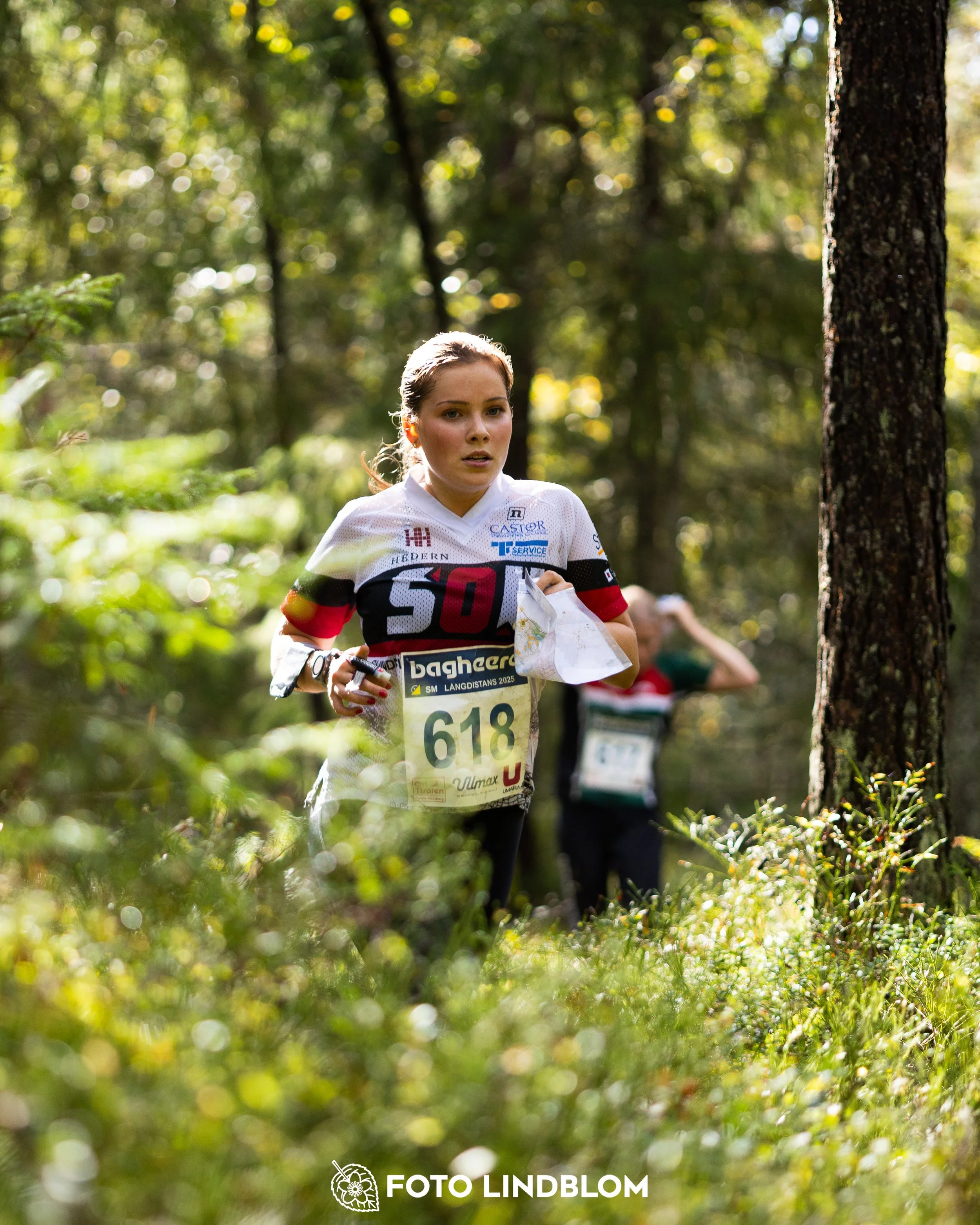 A picture from the Swedish national championship in long distance orienteering and Swedish league race taken by Foto Lindblom
