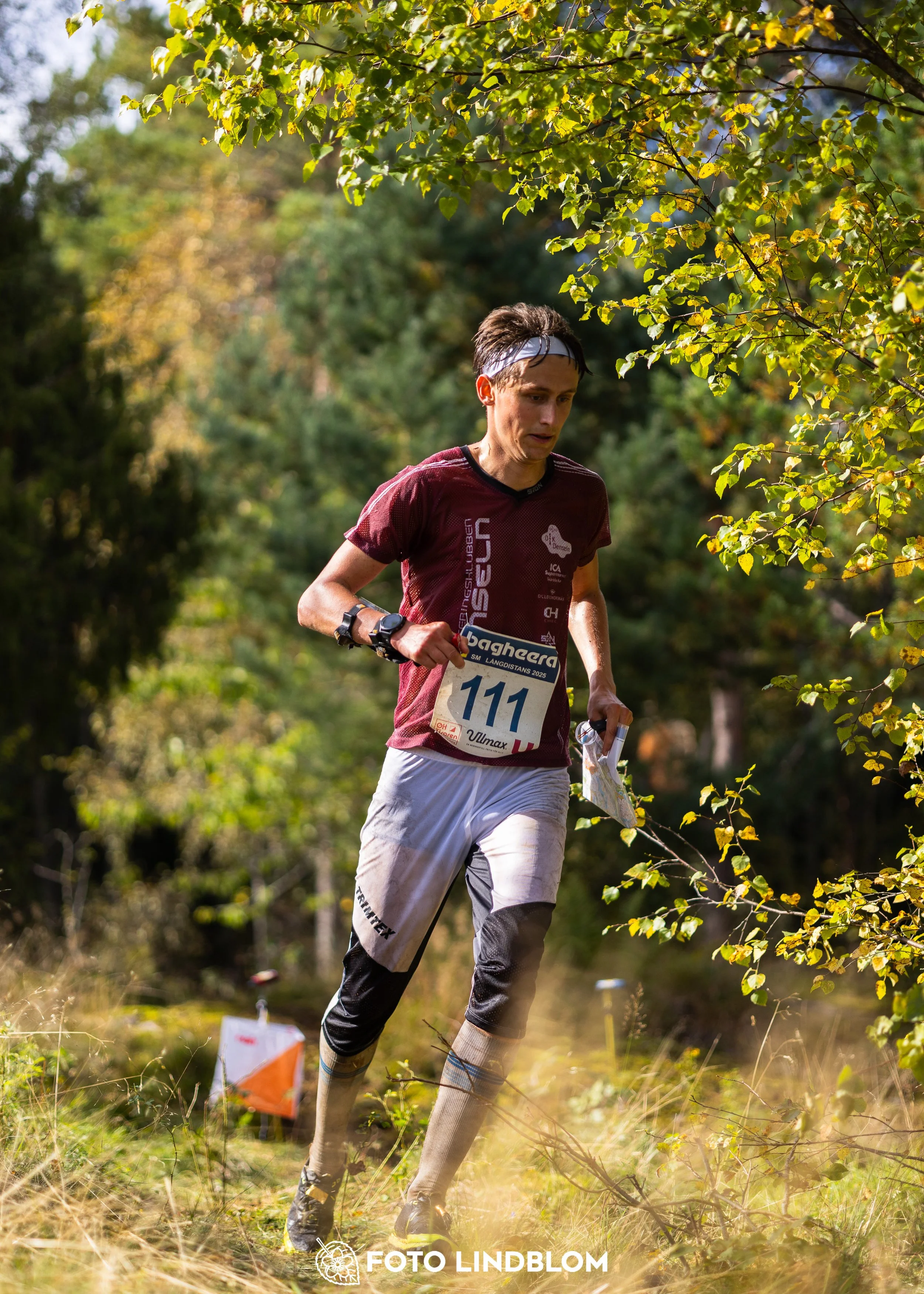 A picture from the Swedish national championship in long distance orienteering and Swedish league race taken by Foto Lindblom