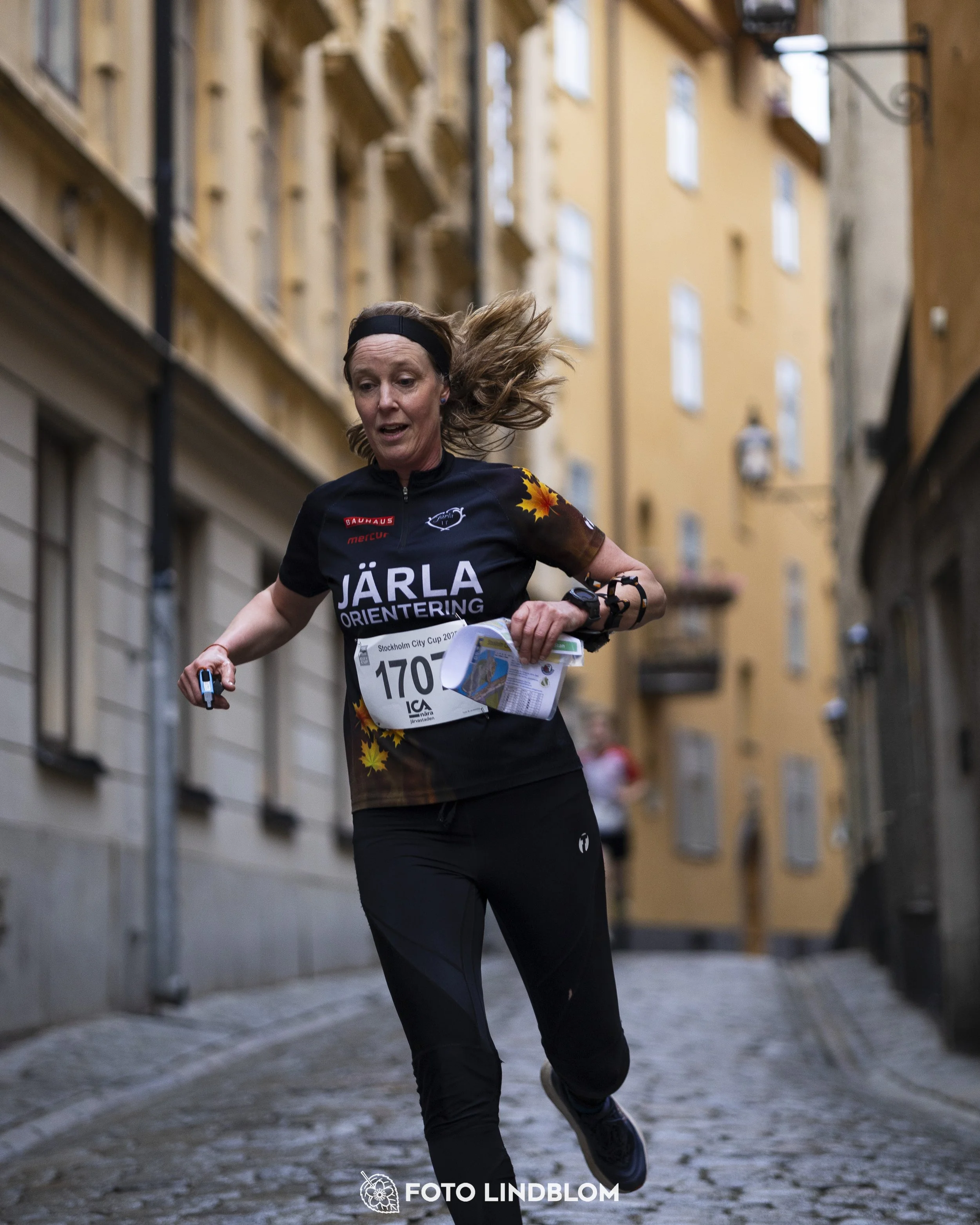 A picture from the first stage of the Stockholm City Cup sprint orienteering competition in "gamla stan" which is the old part of Stockholm