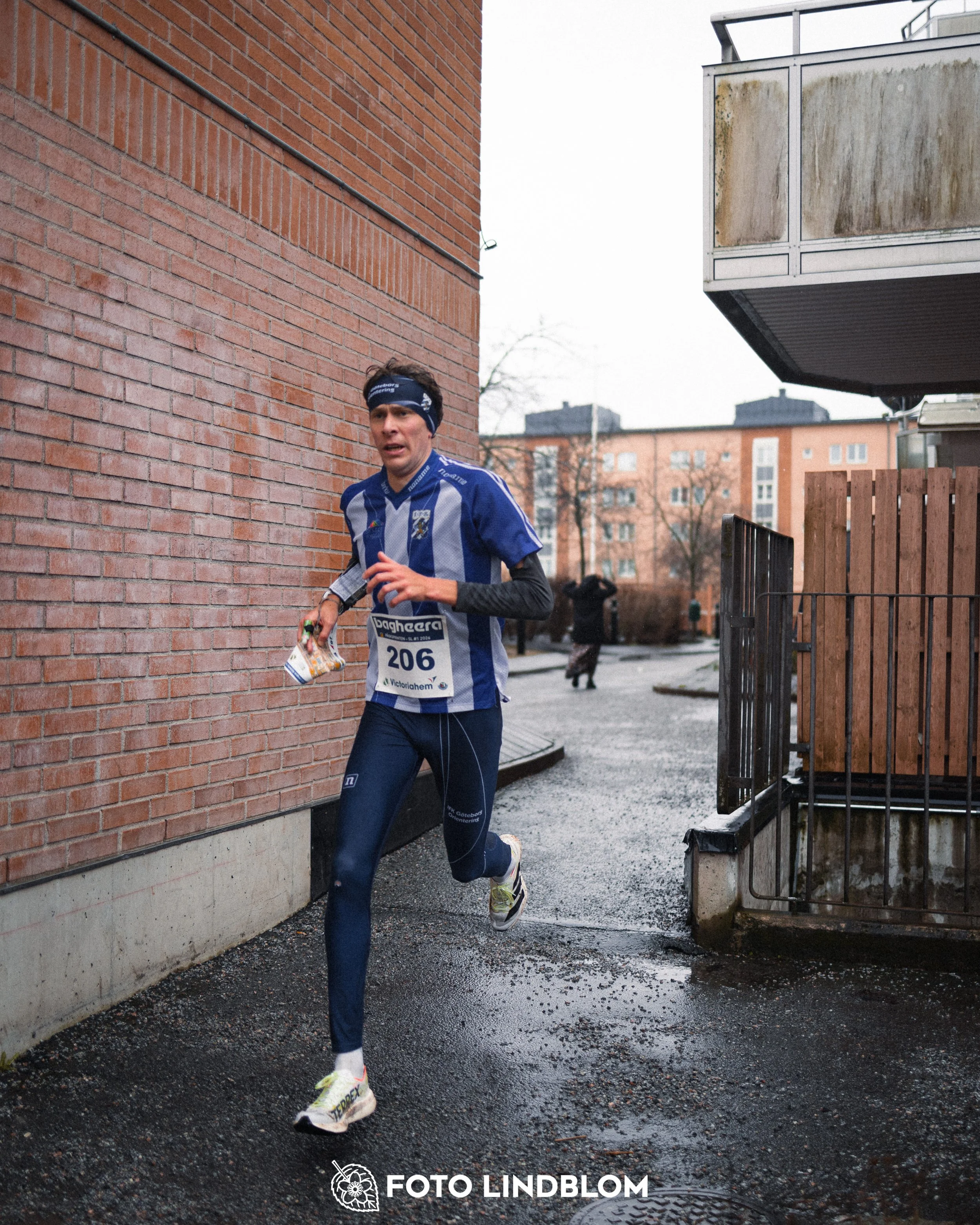 A scene from the Swedish League orienteering competition in spring 2026 in Rinkeby, captured by Foto Lindblom.