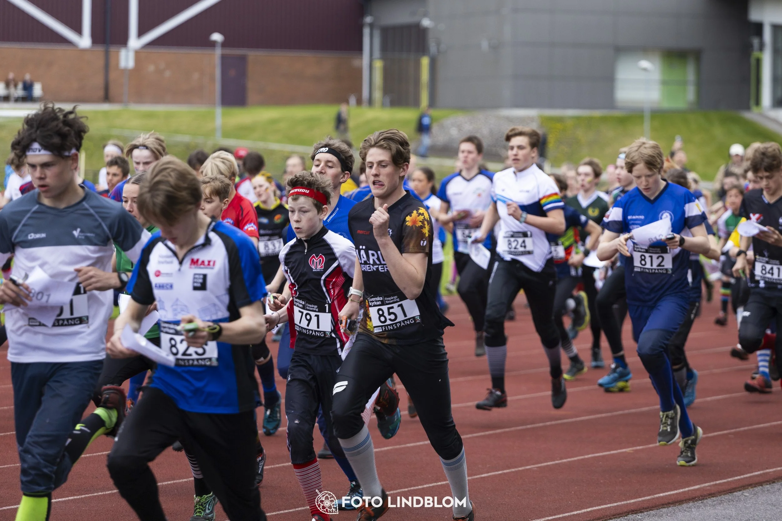 A picture from the youth relay at 10-Mila orienteering competition
